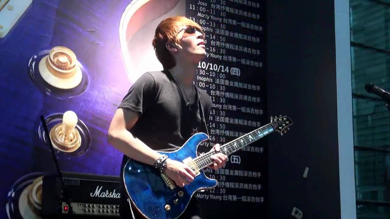 Josa喬莎宏 - 現在的我回頭看自己15年前 在上海樂器展演出 那股青澀的模樣 覺得很有趣 也感謝法麗達樂器 當時給我這個機會參與 人生就是 ...