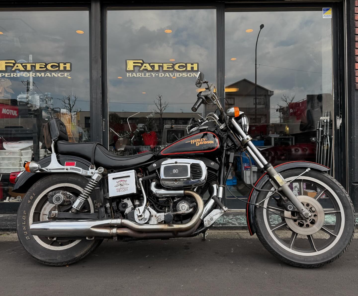 Welcome to Japan ?? Welcome to my shop. 1980 FXS LowRider 