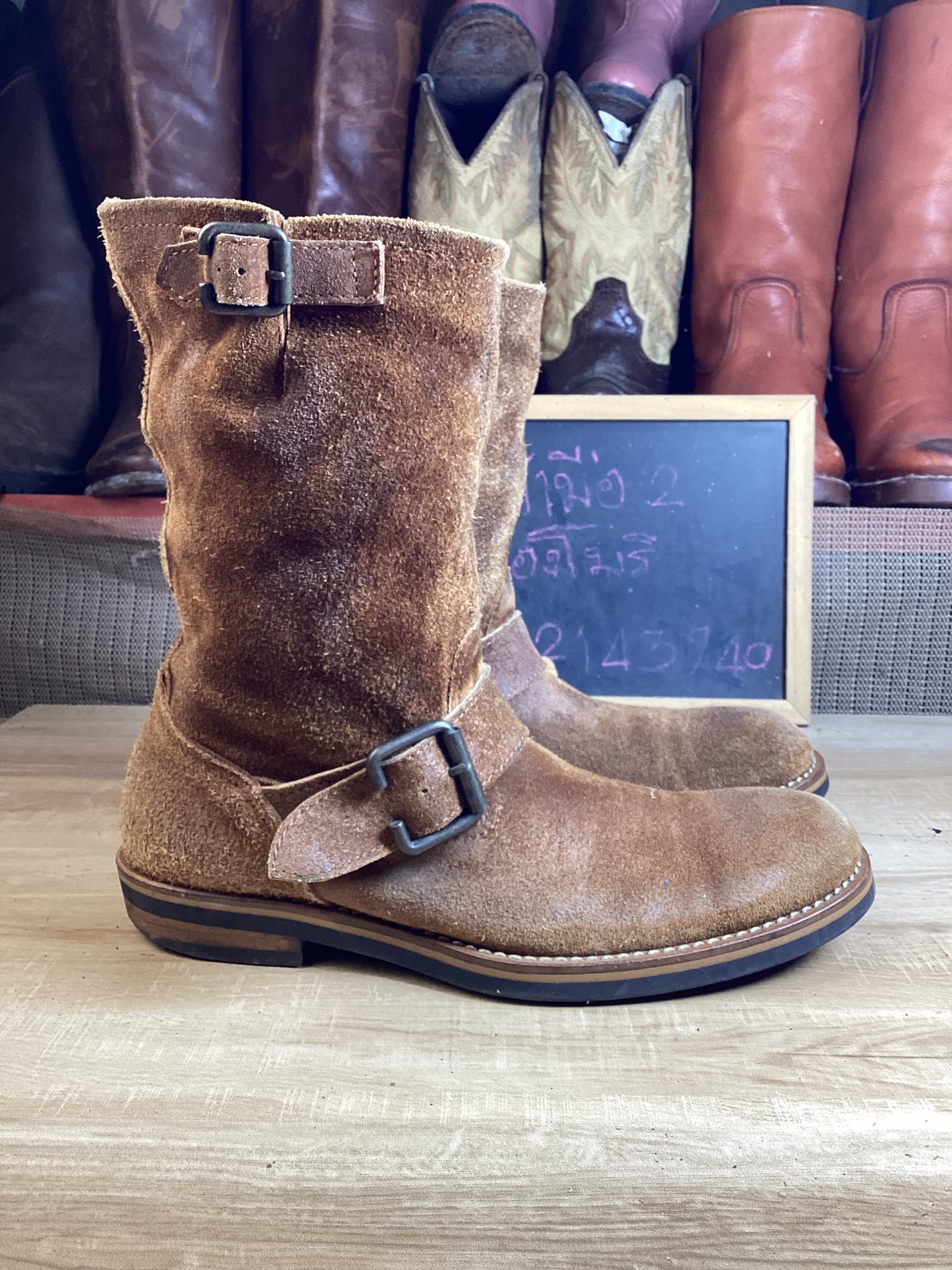 Vintage brown suede Engineer Boots Size 40/26cm ราคา 900