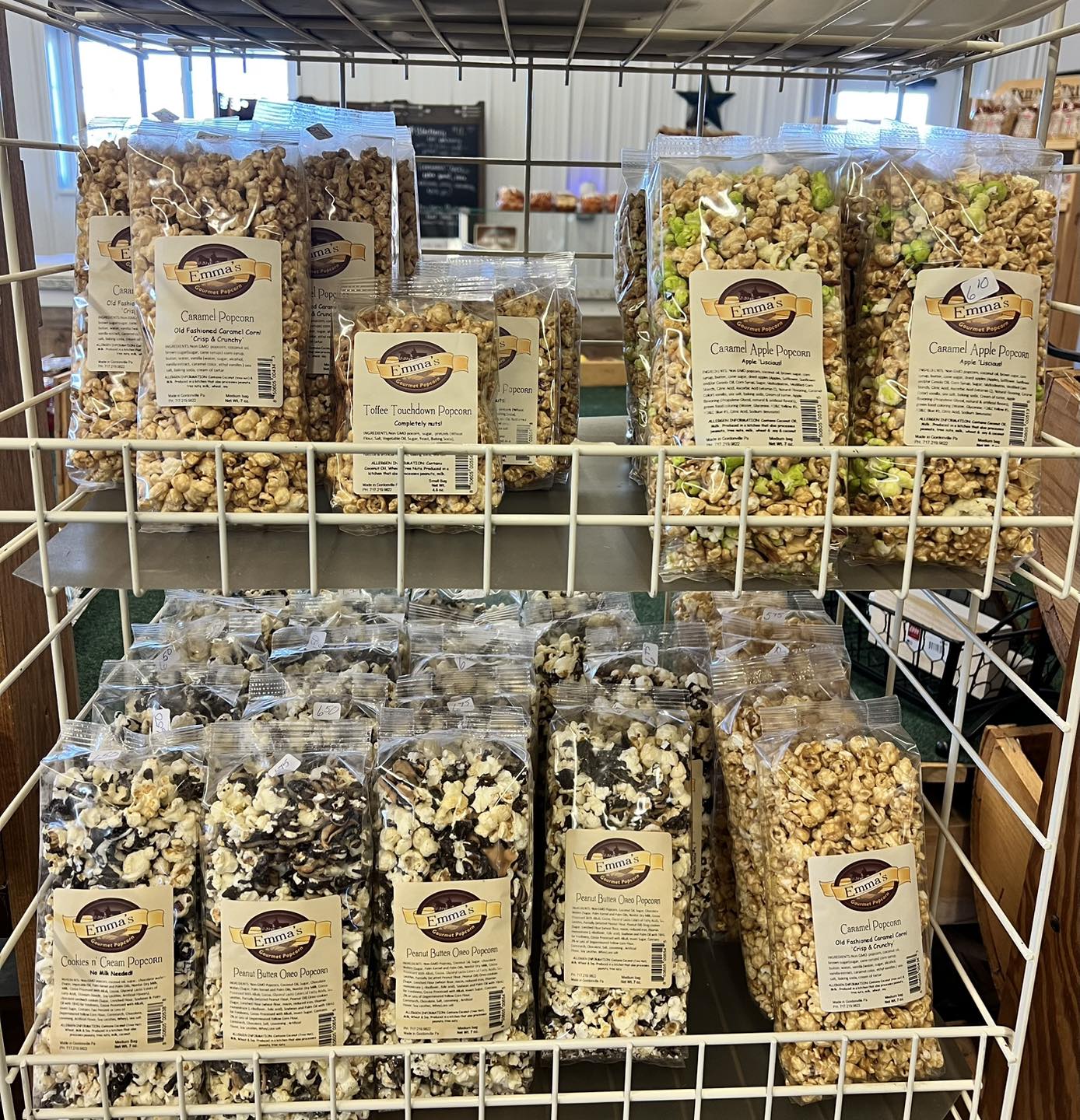 🍿 Snack lovers, rejoice! 🍿... - Windy Heights Farm Market | Facebook