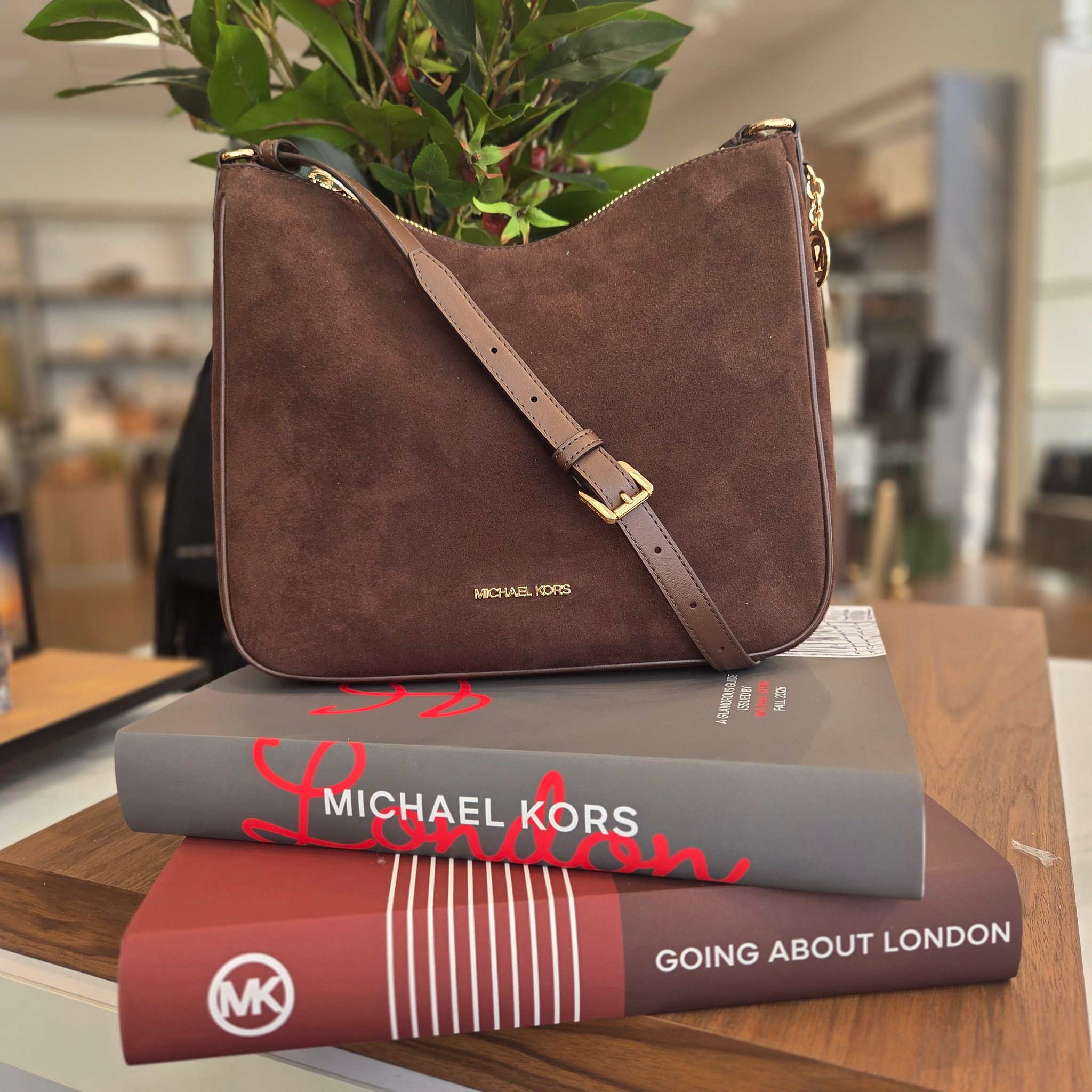 MICHAEL KORS 2点　その他バック4点 $79✨️