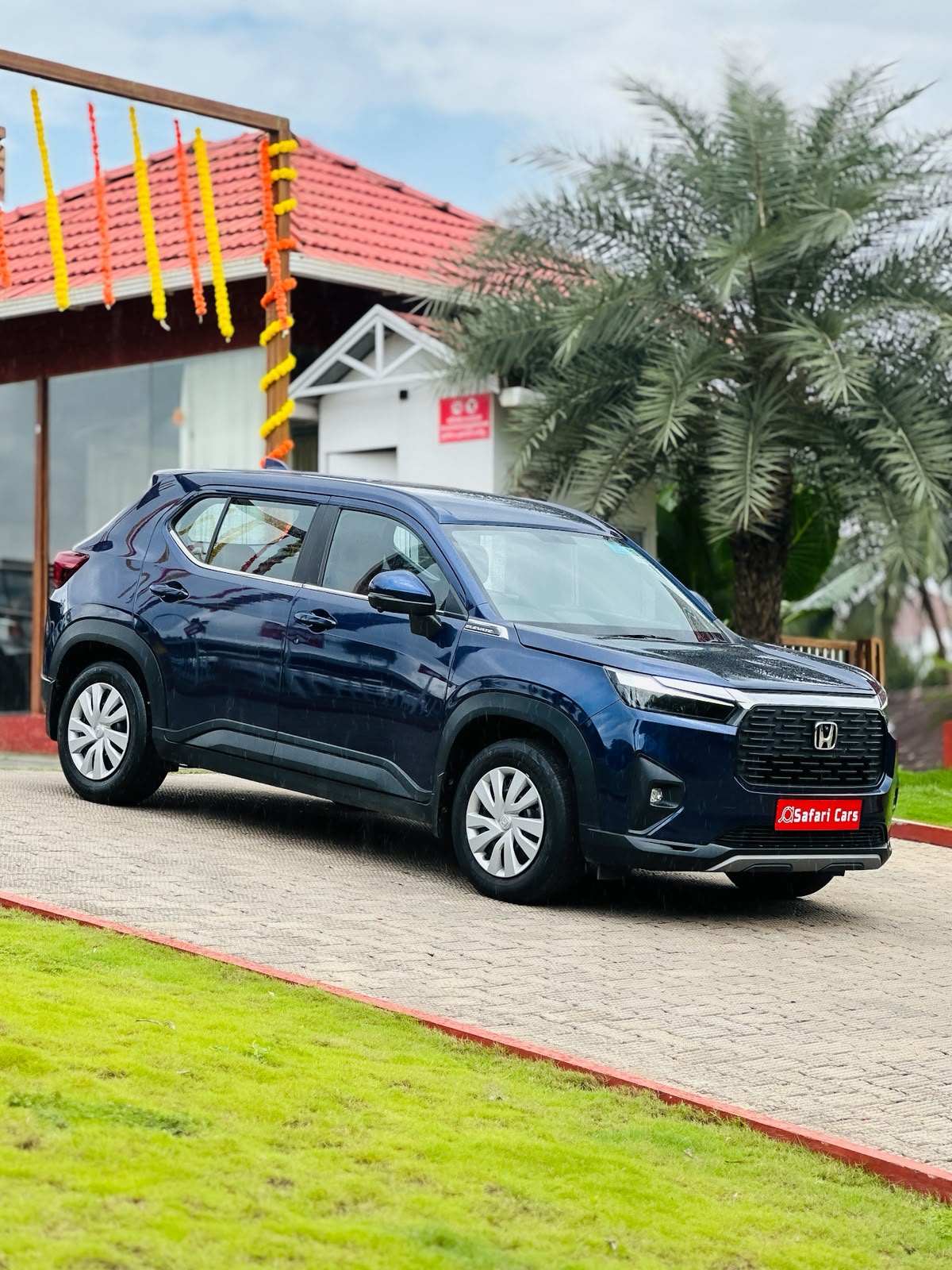 Bold Design, Premium Comfort | Honda Elevate - 2023-24 - V ( I-V