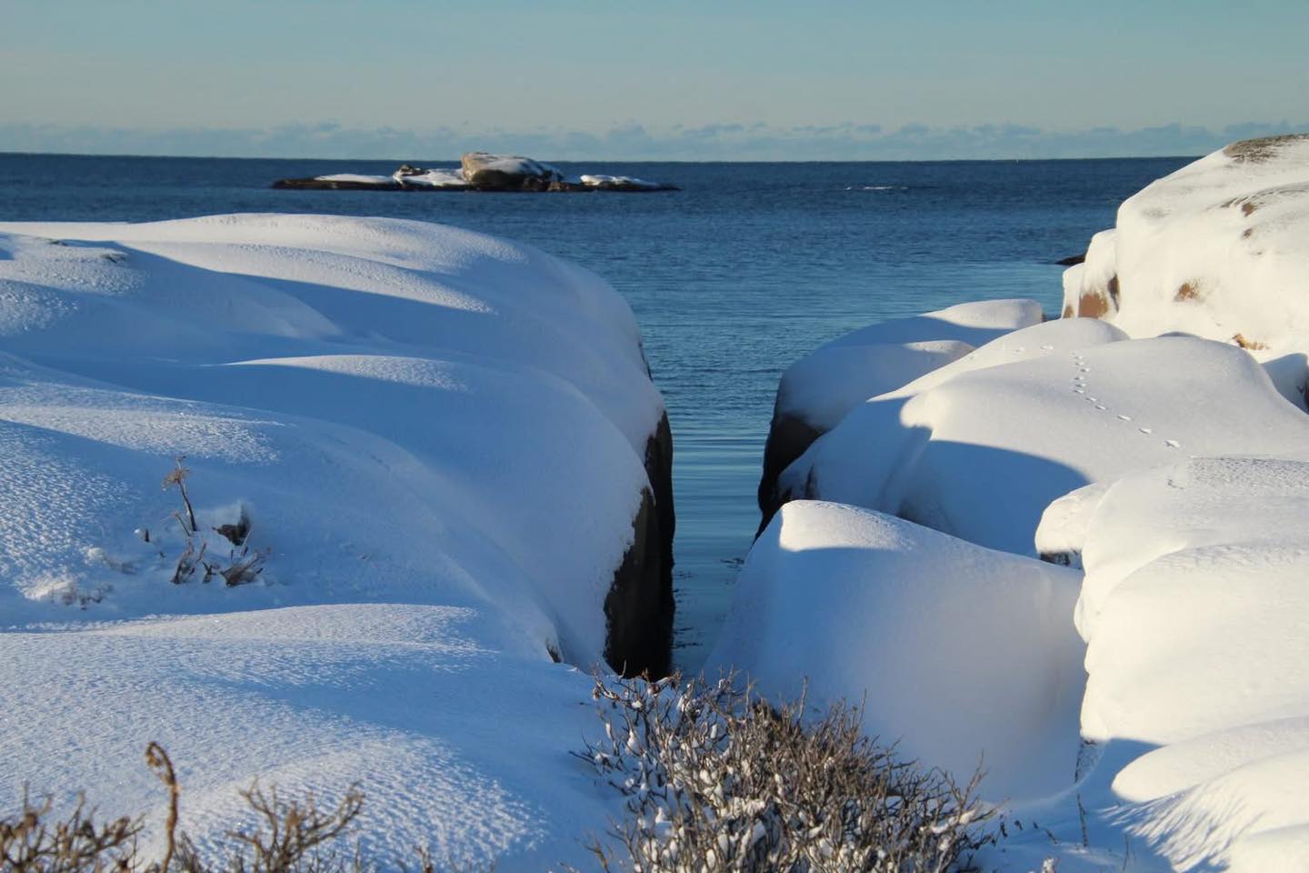Smögenkusten - Januarisnö i Smögen – när klipporna blev vita, havet ...