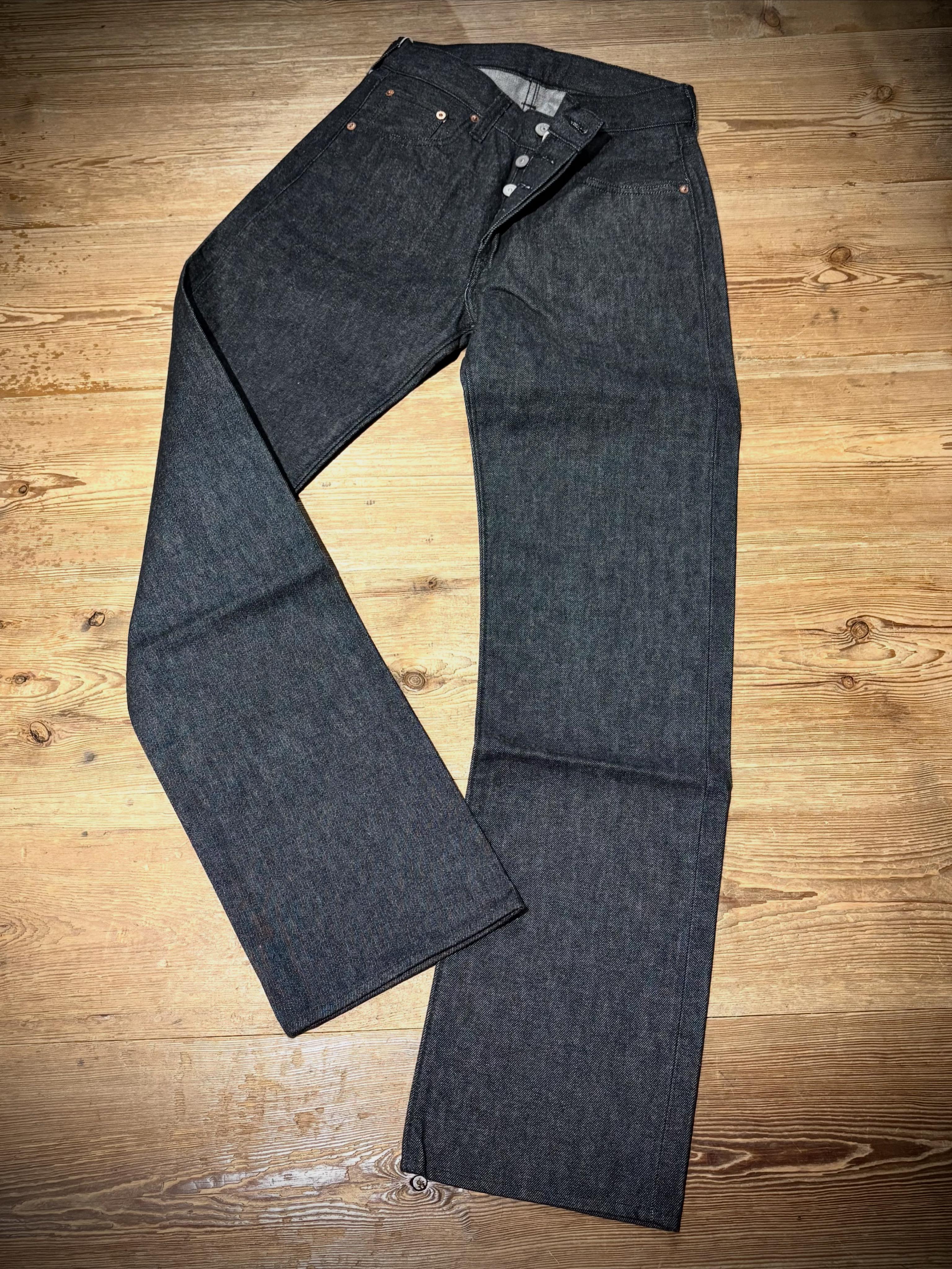 新作入荷? POSTOVERALL
