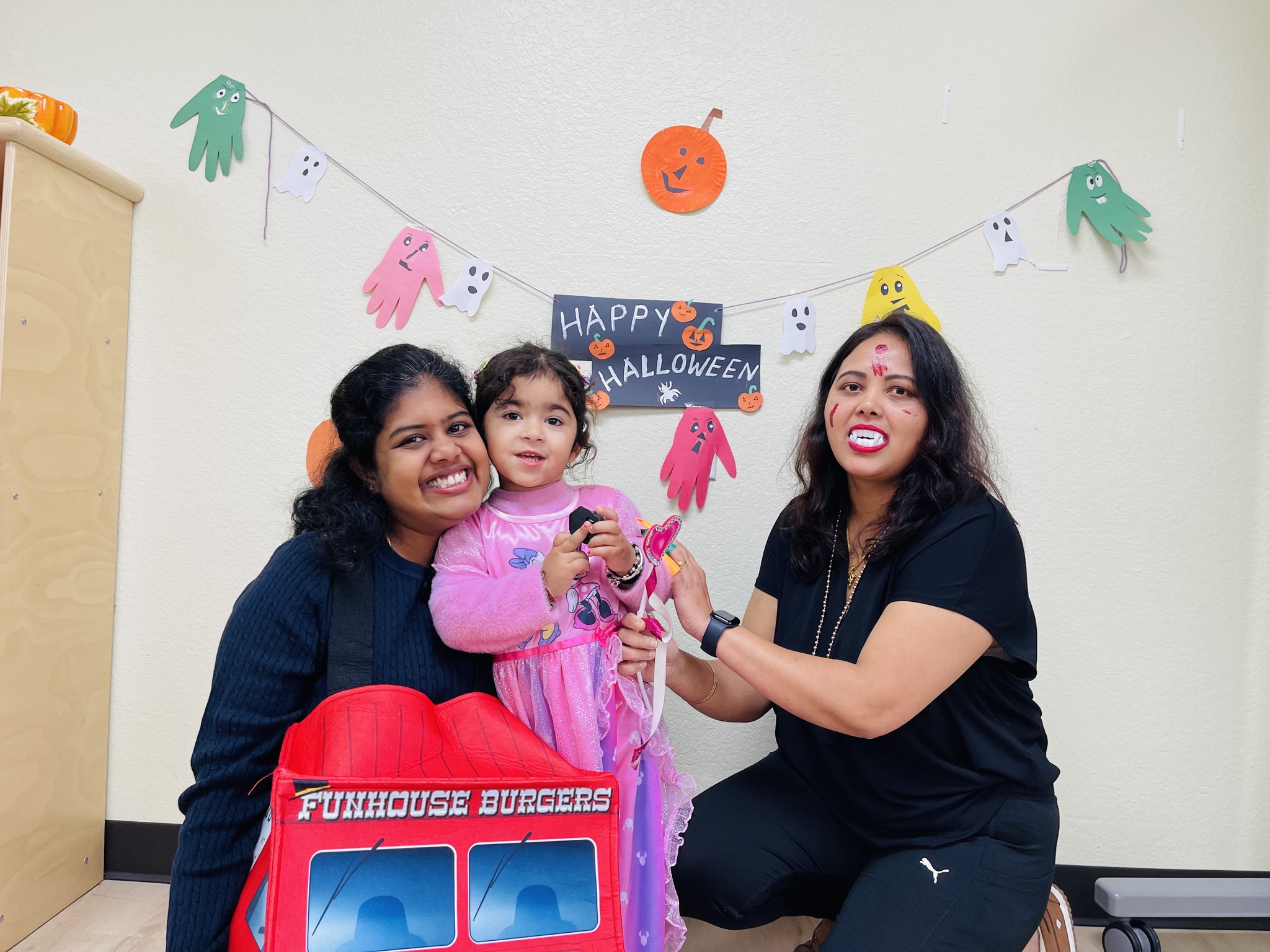 🎃 What a fun day at our Bellevue... - Radiance Learning | Facebook