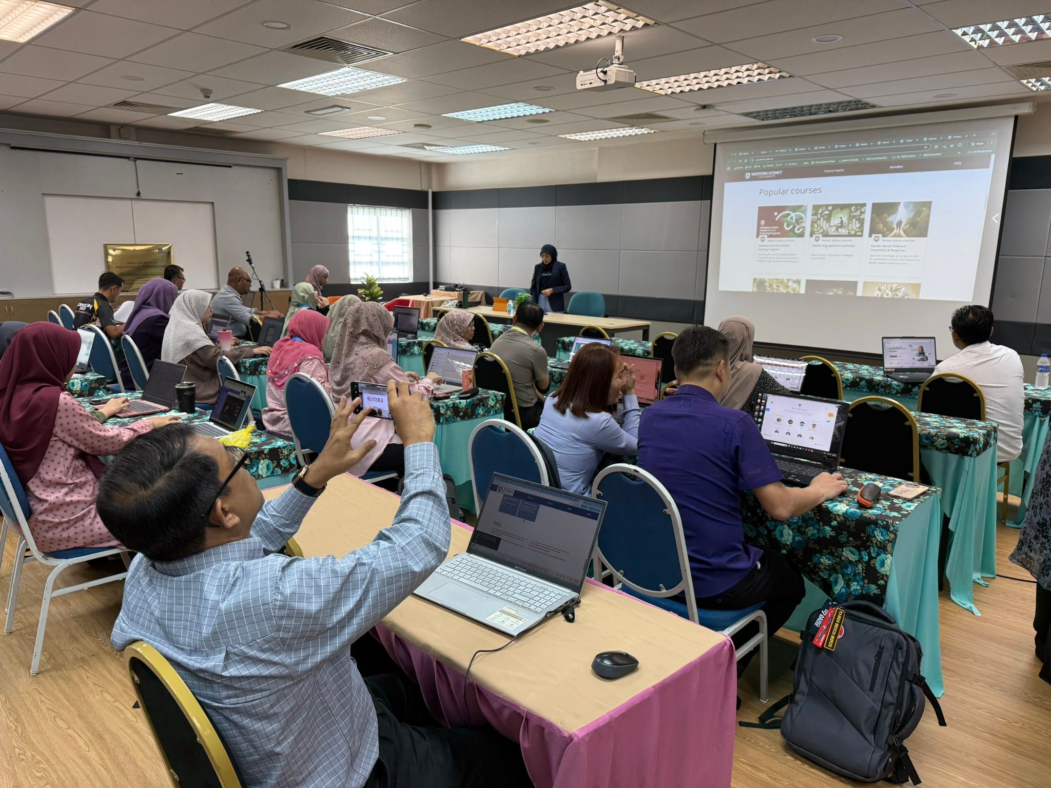 Centre for Virtual Learning, UTHM | Batu Pahat