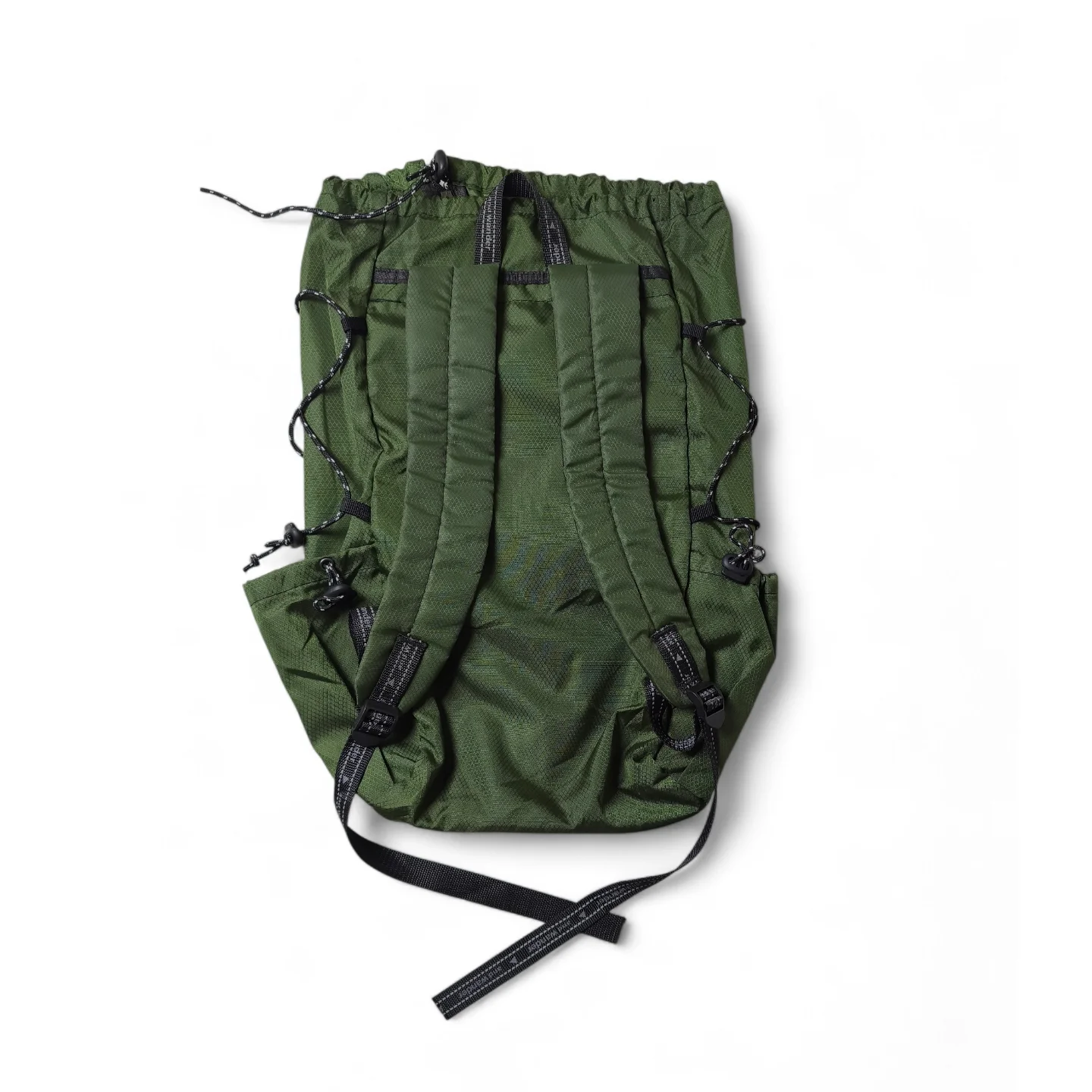 And Wander Lightweight Sil Daypack Green Size: 18L Very minimal