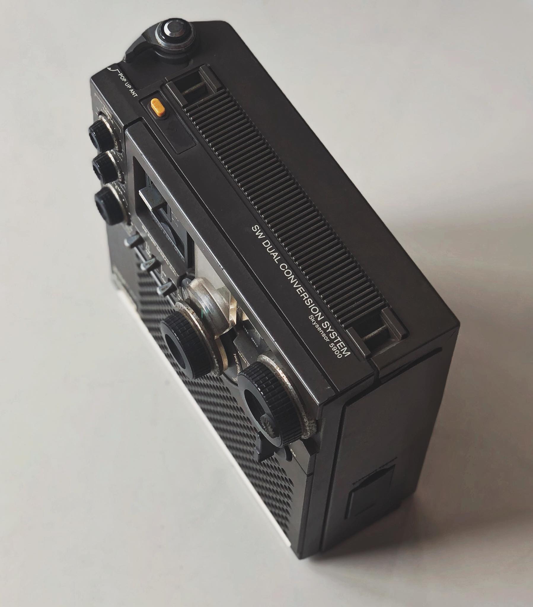Vintage Sony AM/FM Radio Model: ICF-5900 / 110Volts Selling “As is 