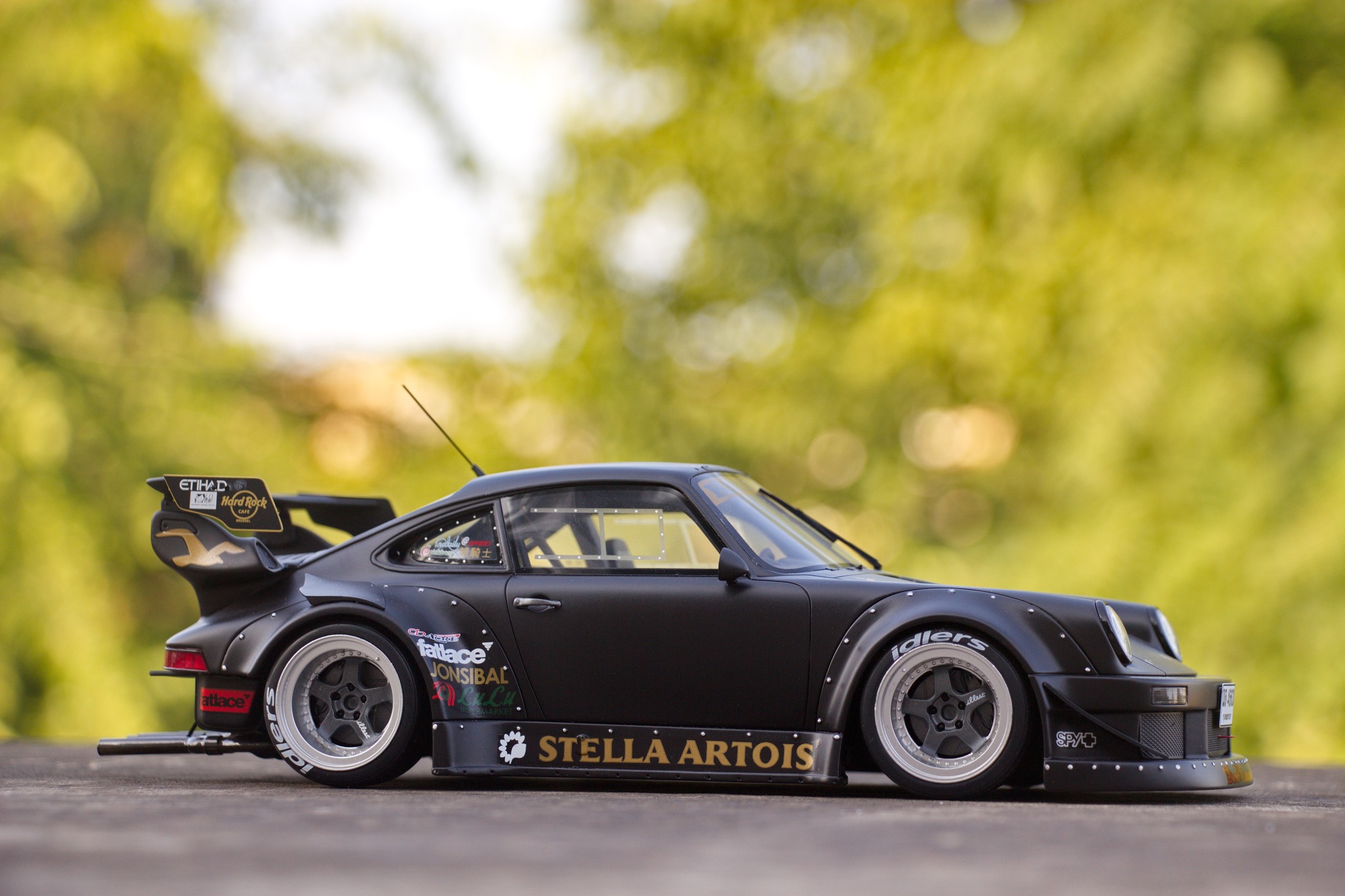 Porsche 930 RWB 