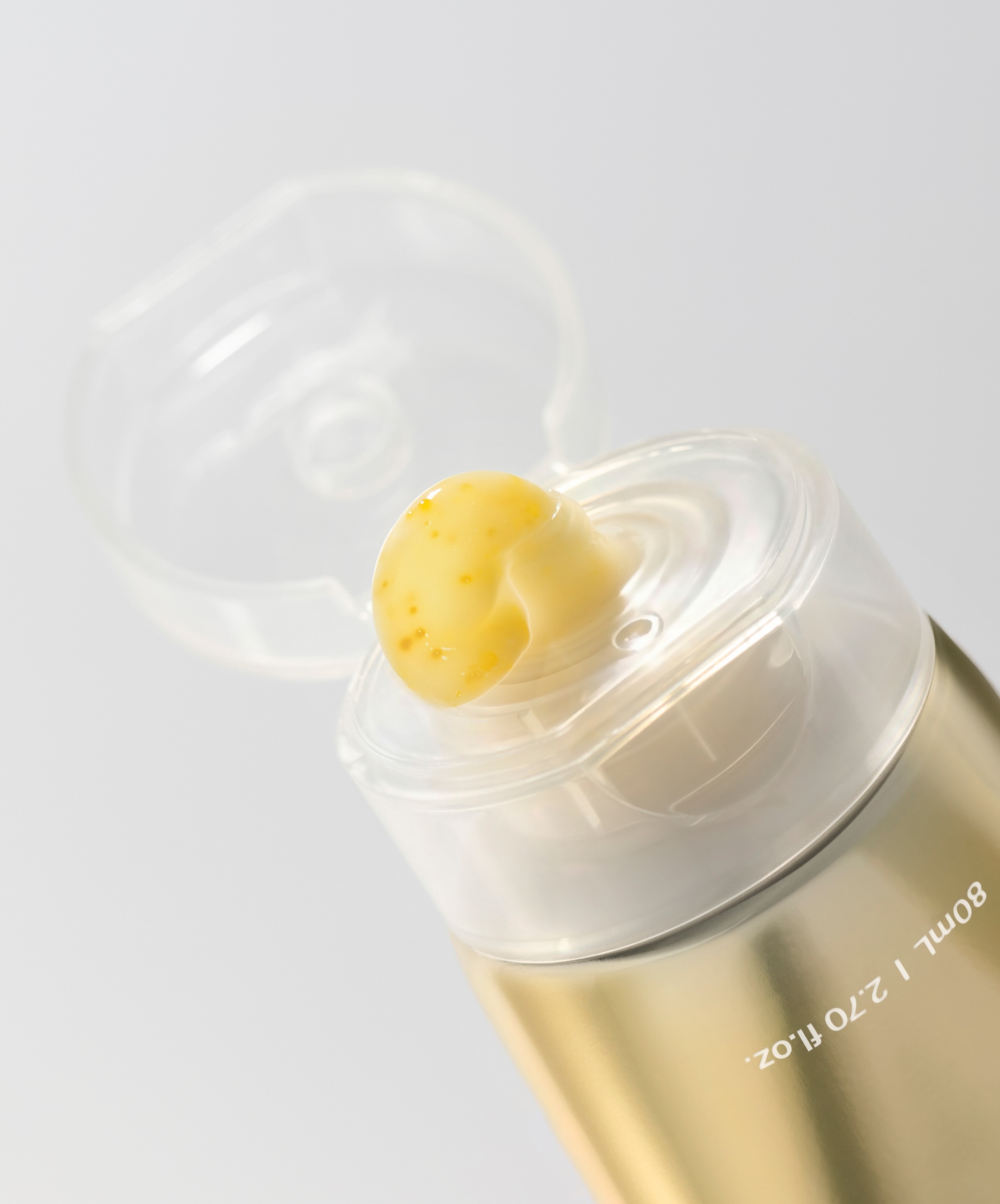 New from Purcell ✨ A hyperpigmentation treatment, without exfoliating acids. Purcell 8B PER mL L-Glutathione TXA Capsule Cream takes a multi-pathway approach to stubborn dark spots and uneven skin tone using **Tranexamic