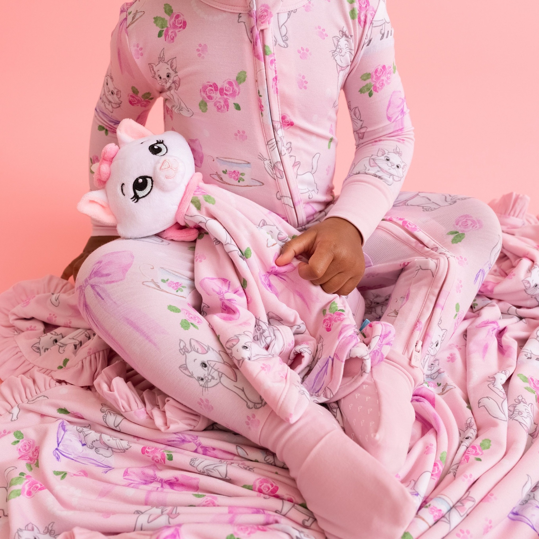 Say bonjour to Marie 🎀 The sweetest little lady is arriving in