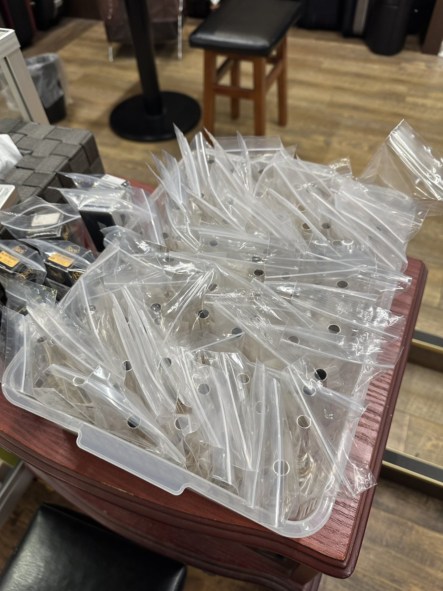 中村です🫡 今月も中古マウスピースが入荷！！🎺 まとめてたくさんの
