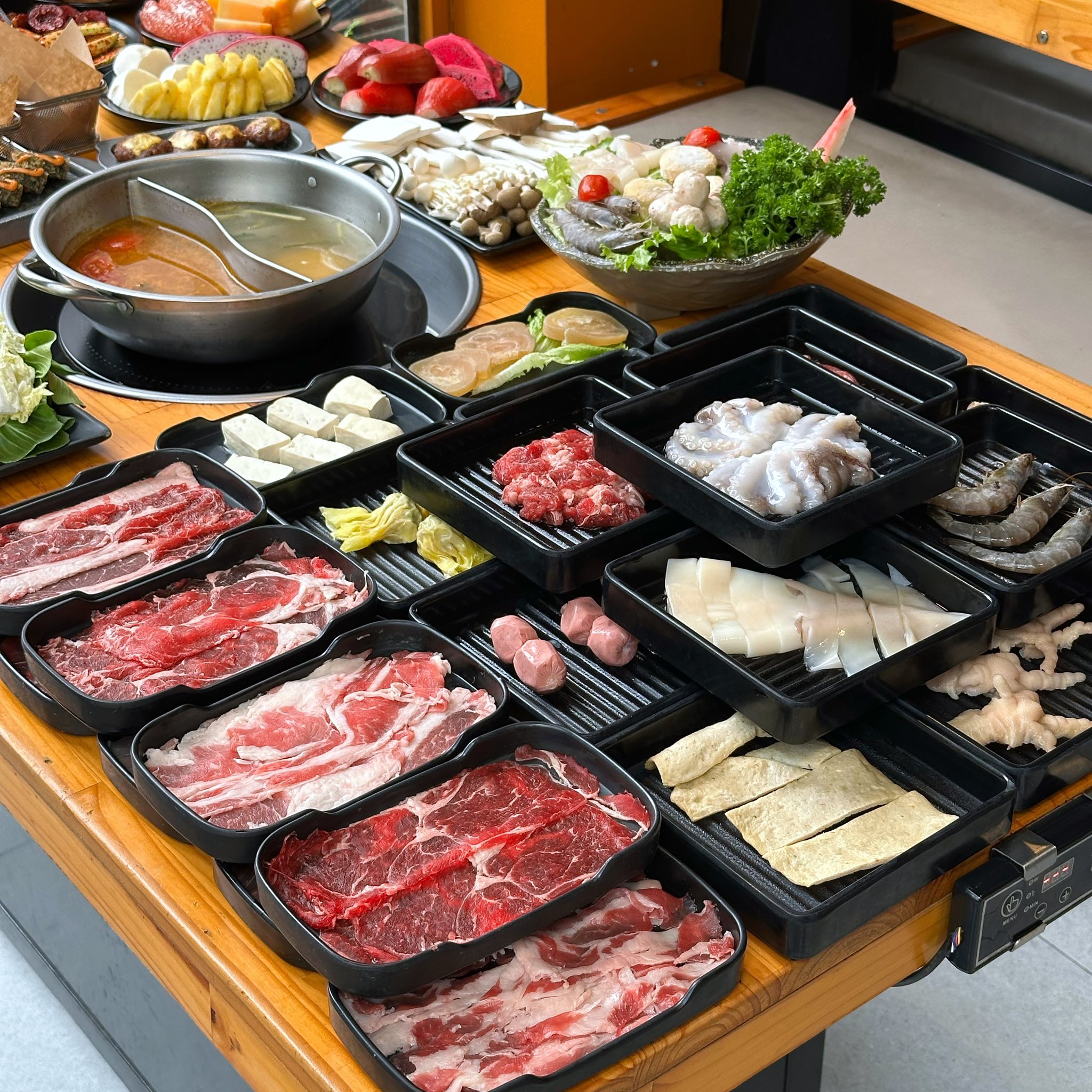 Lẩu Phan - Buffet bò úc ăn đến lúc phải bò thì thôi - BẤT NGỜ CHƯA BÀ ...