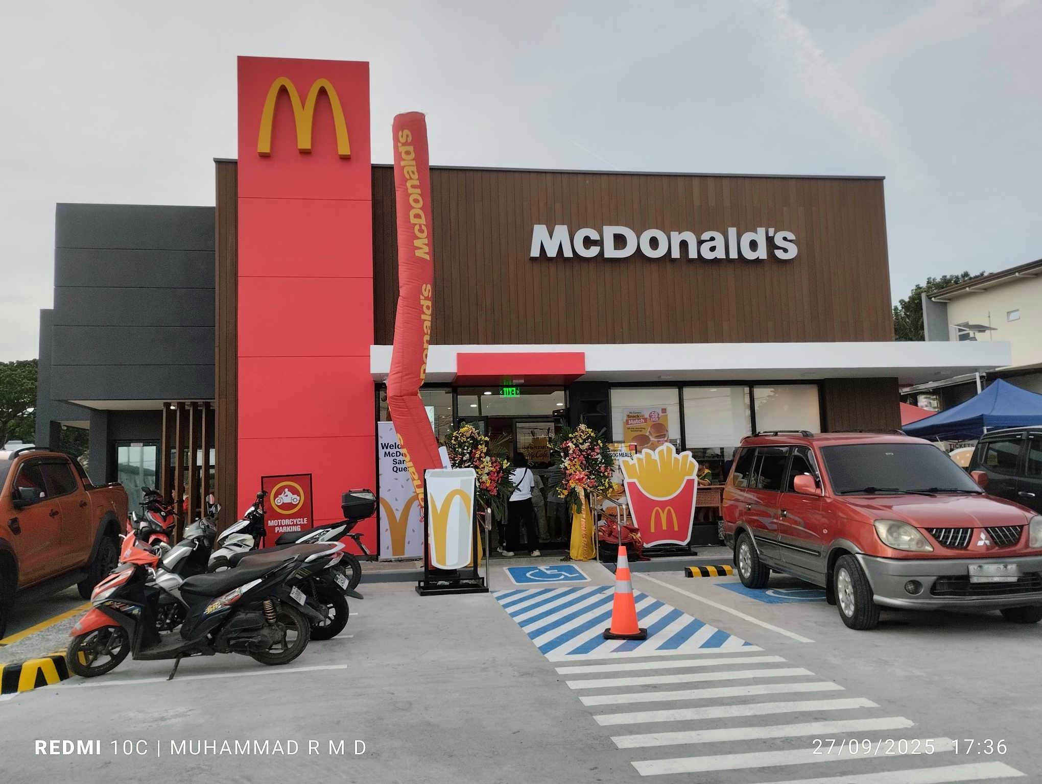 Parini - Mcdonalds Sariaya Branch Opening Today! 🍟 Dinumog ng mga ...