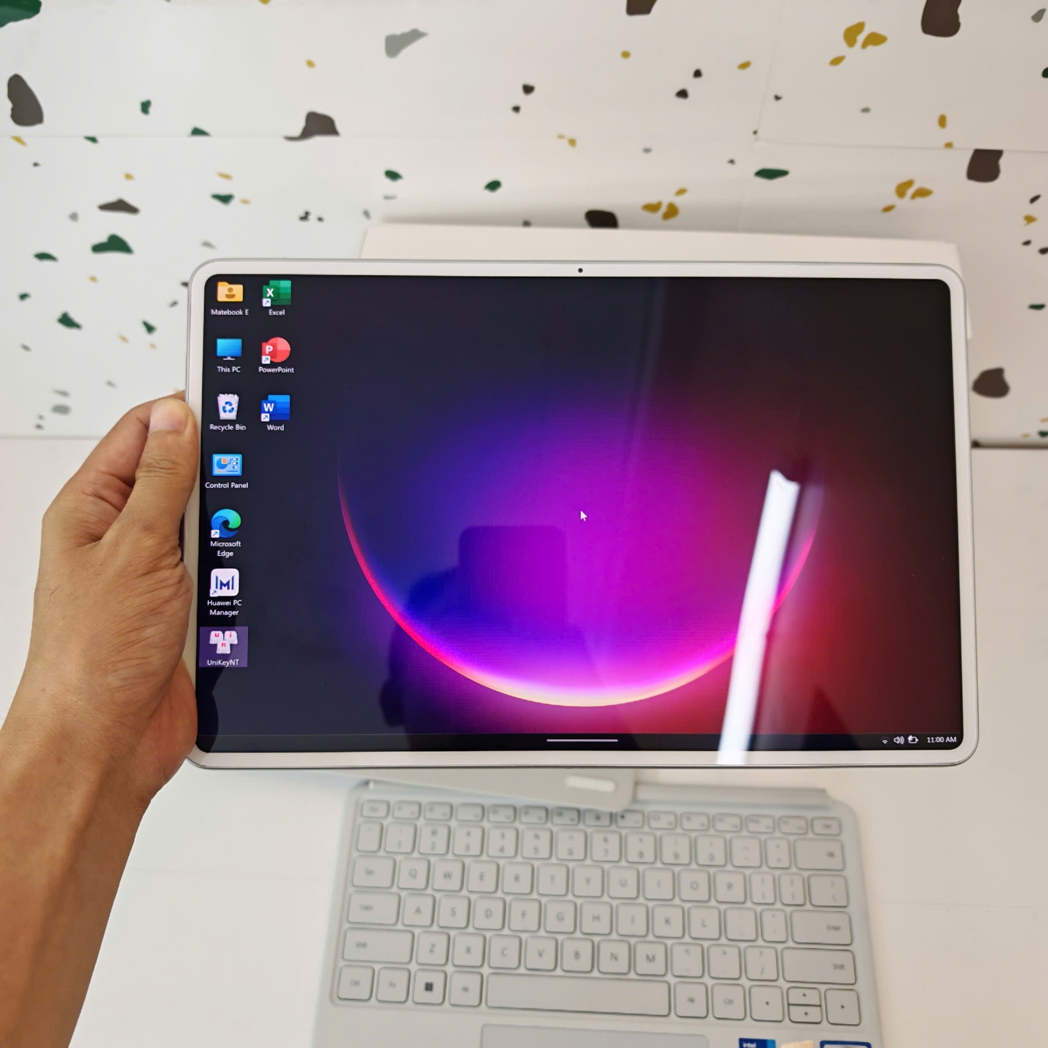 ? Huawei MateBook E 2023 – i7-1260U / 16GB / 512GB / 12.6