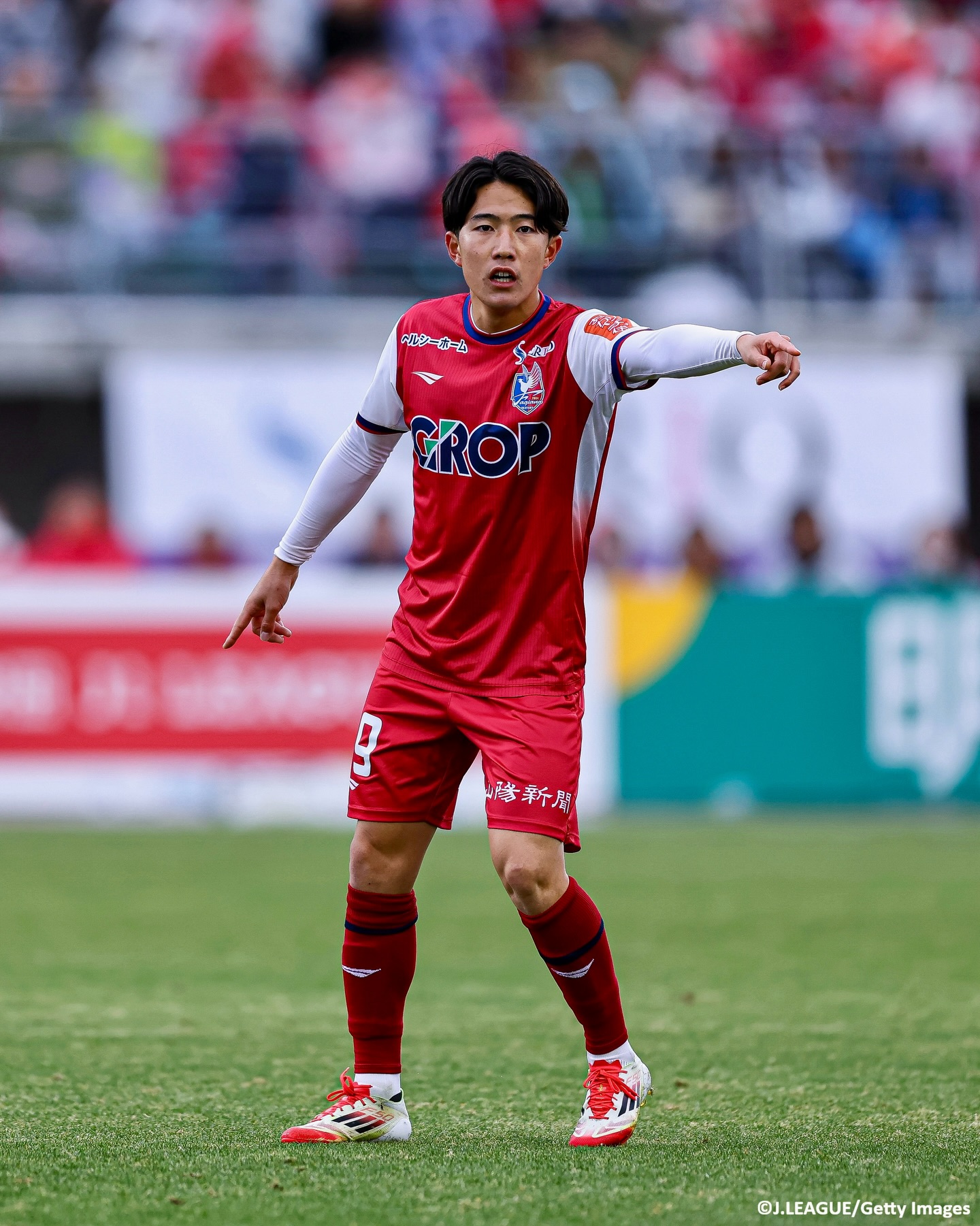 🏅 #佐藤龍之介 が最優秀若手選手に選出！👏 #ファジアーノ岡山 の19歳