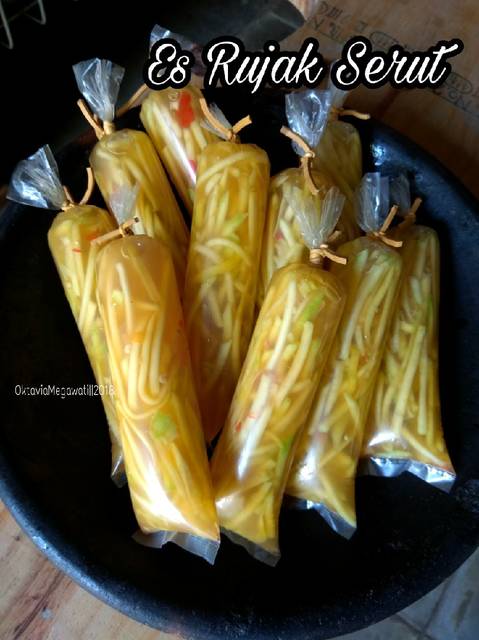Resep - Es Rujak Serut Mangga Muda Bahan-bahan 1 buah mangga muda serut ...