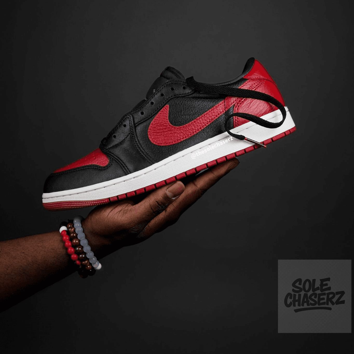 IN HAND LOOK: Air Jordan 1 Retro Low OG “Banned” ❌❌ ?️ May 