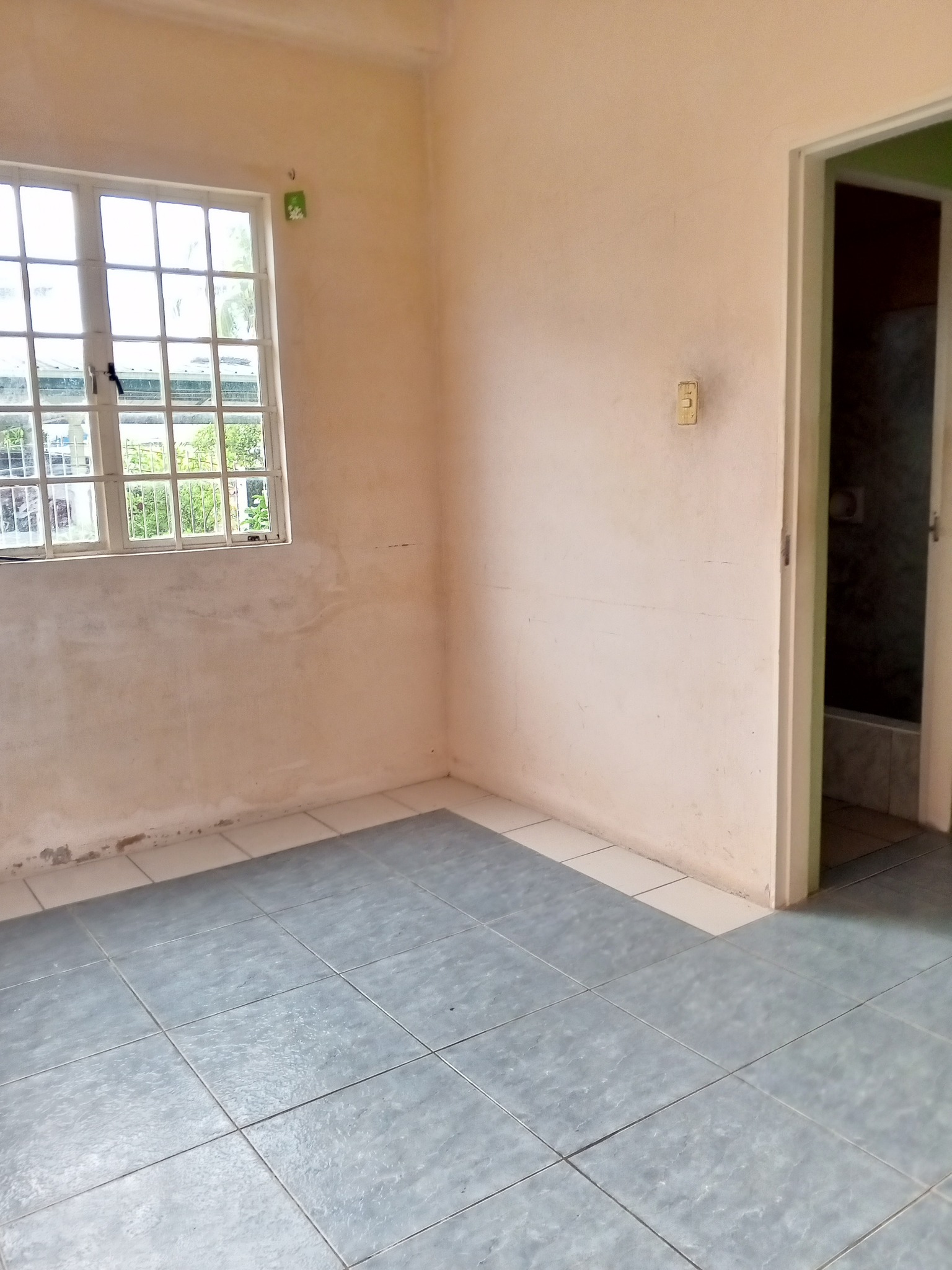Properties 'R' Us 868 added a new... - Properties 'R' Us 868