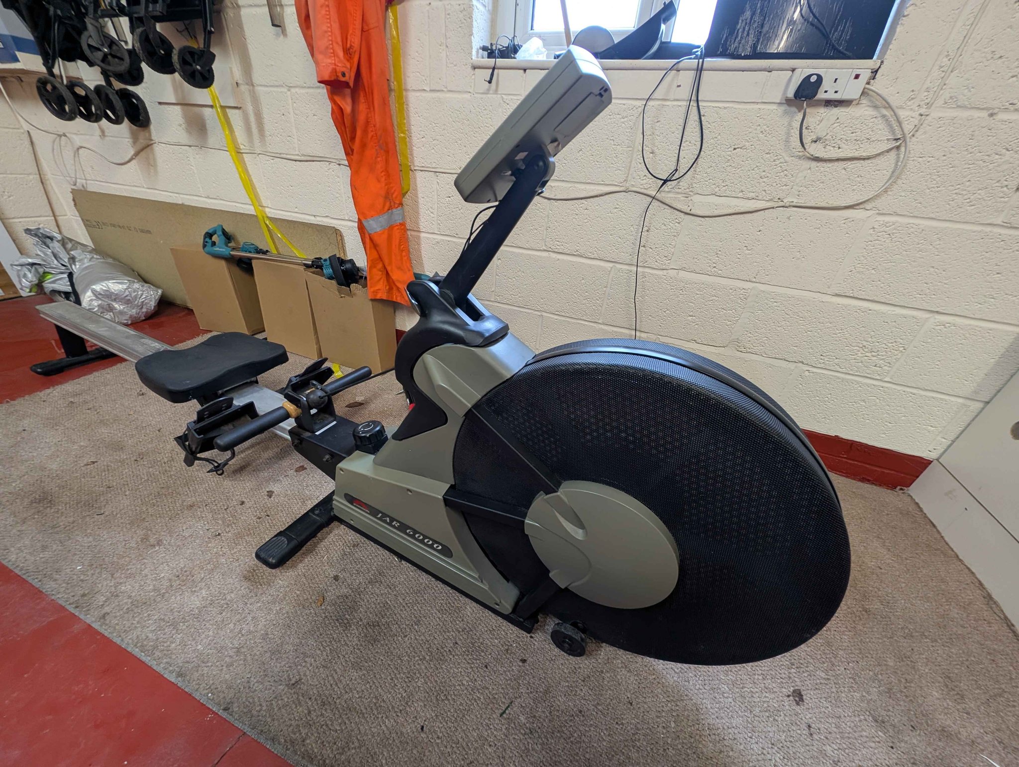 Johnson JAR 6000 commercial grade rowing machine - Rowing Machines ...