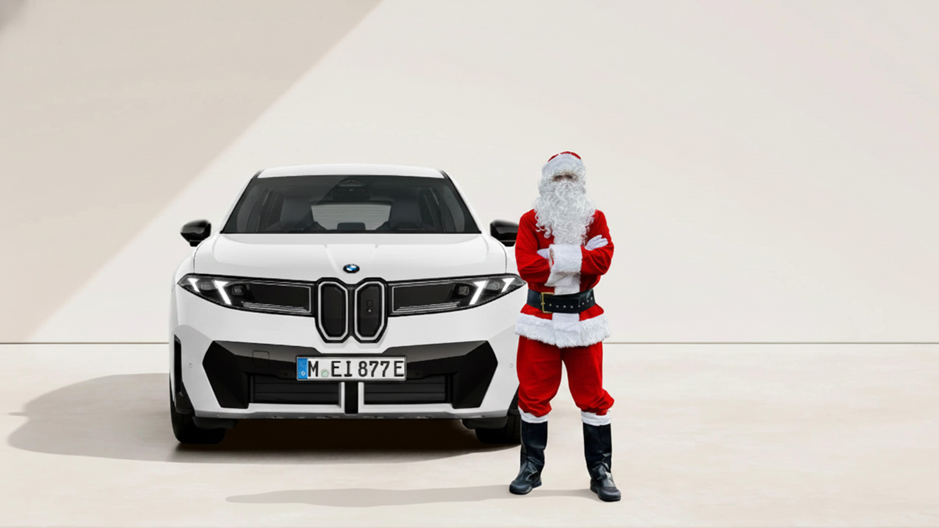 BMWBLOG - The sleigh’s in the shop, the reindeer want a... | Facebook