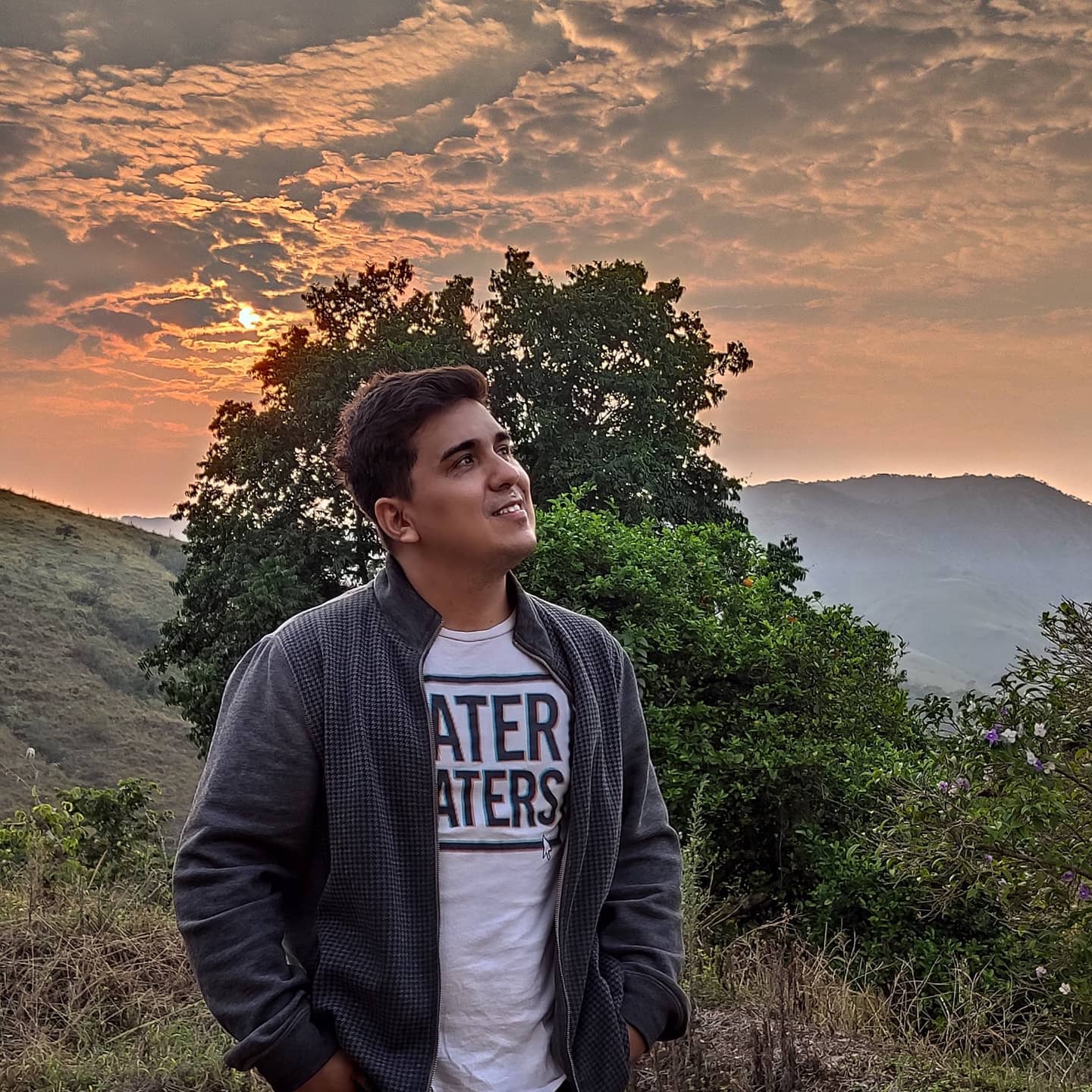 Mike Roa Music