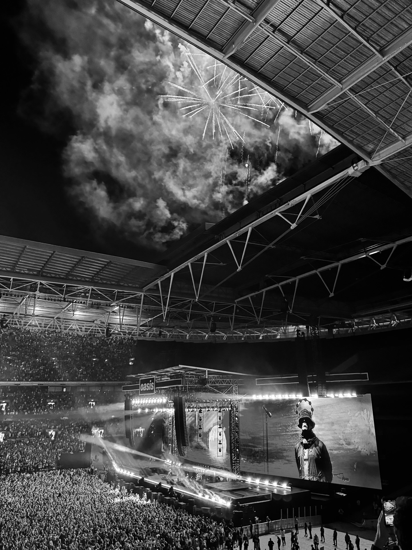 Oasis 25 25.7.2025 Wembley. Danced around and sang along like 