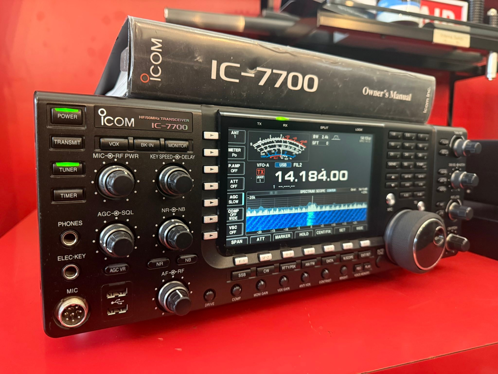 Icom IC-760pro is a full featured, multi-mode HF transceiver for