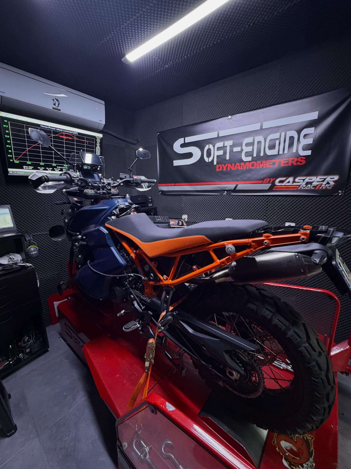 Ktm 890 Adventure •Full exhaust •DNA stage 2 intake kit •Stock 