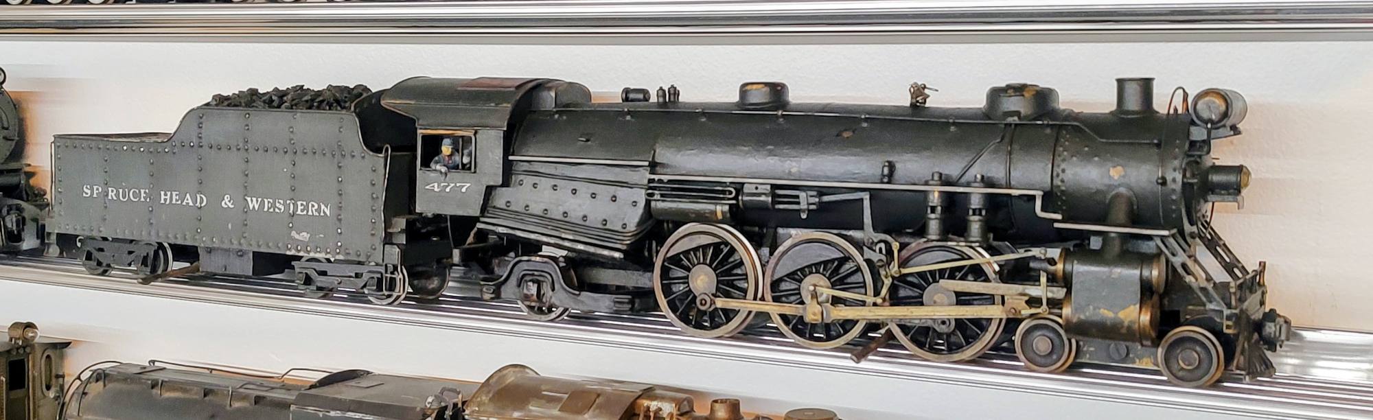 Happy FEF with a O gauge Blue Comet