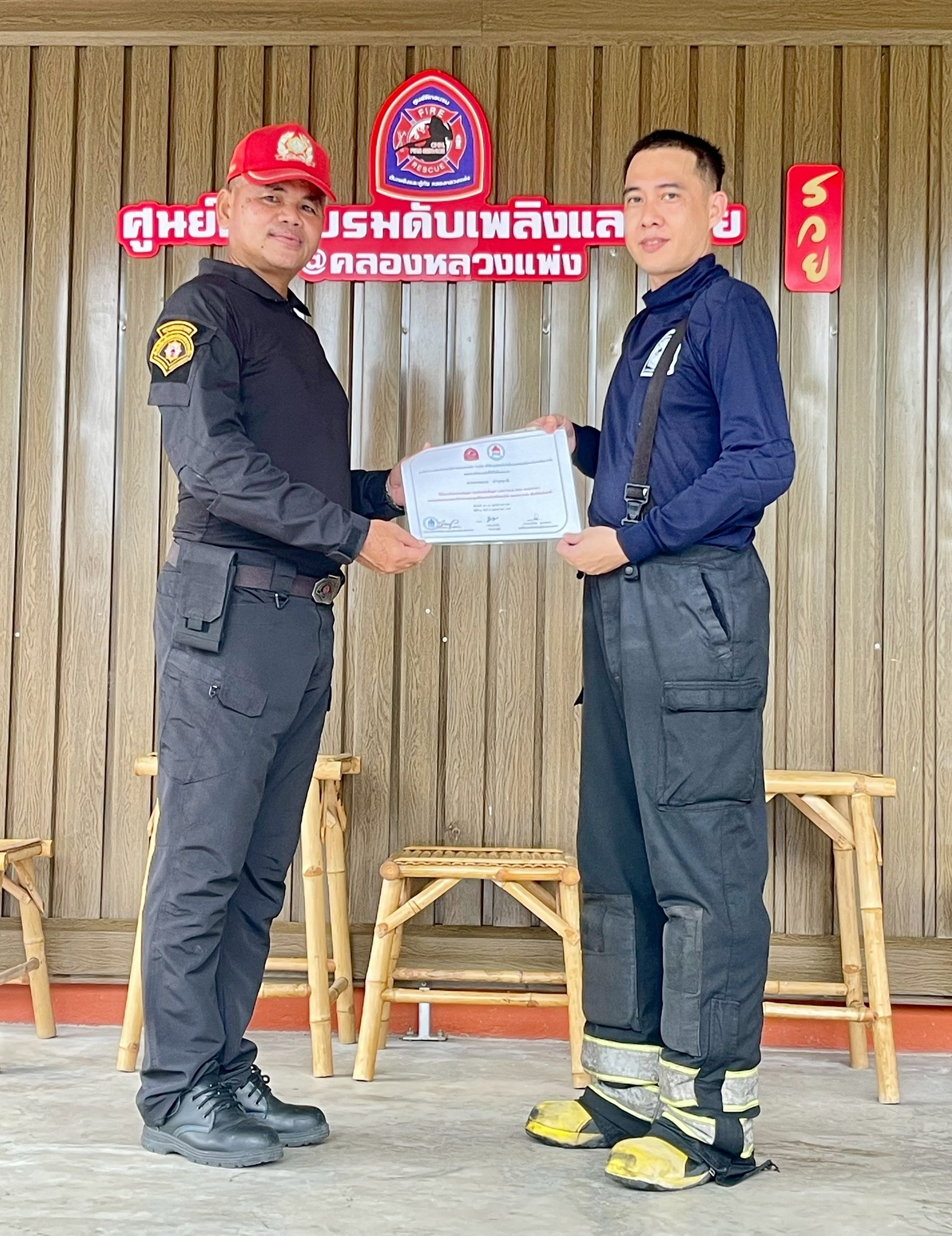 Safetech - #รุ่นทั่วไป หลักสูตรการเก็บรักษาวัตถุอันตราย (บฉ) ติดต่อสอบ ...