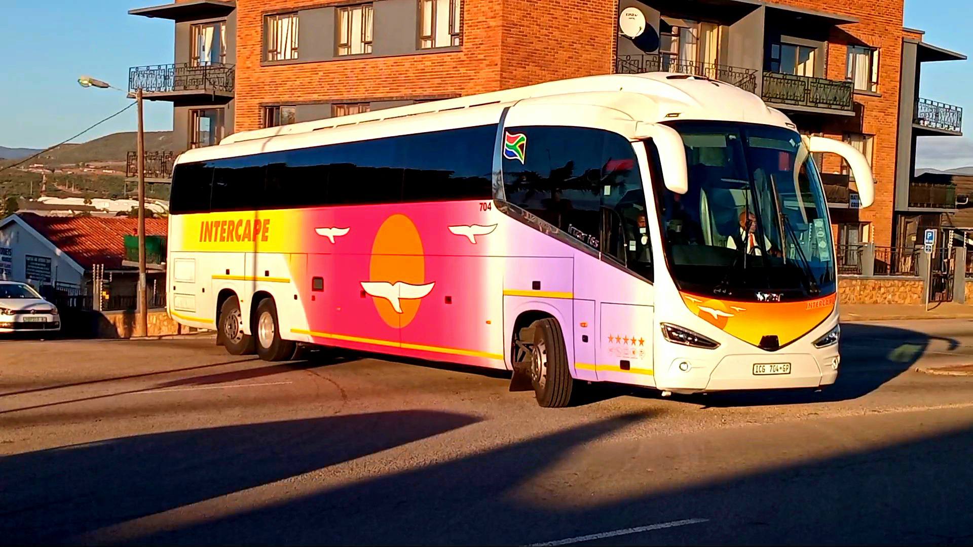 Mzansi Luxury Buses | Difference between Sleepliner, mainliner and ...
