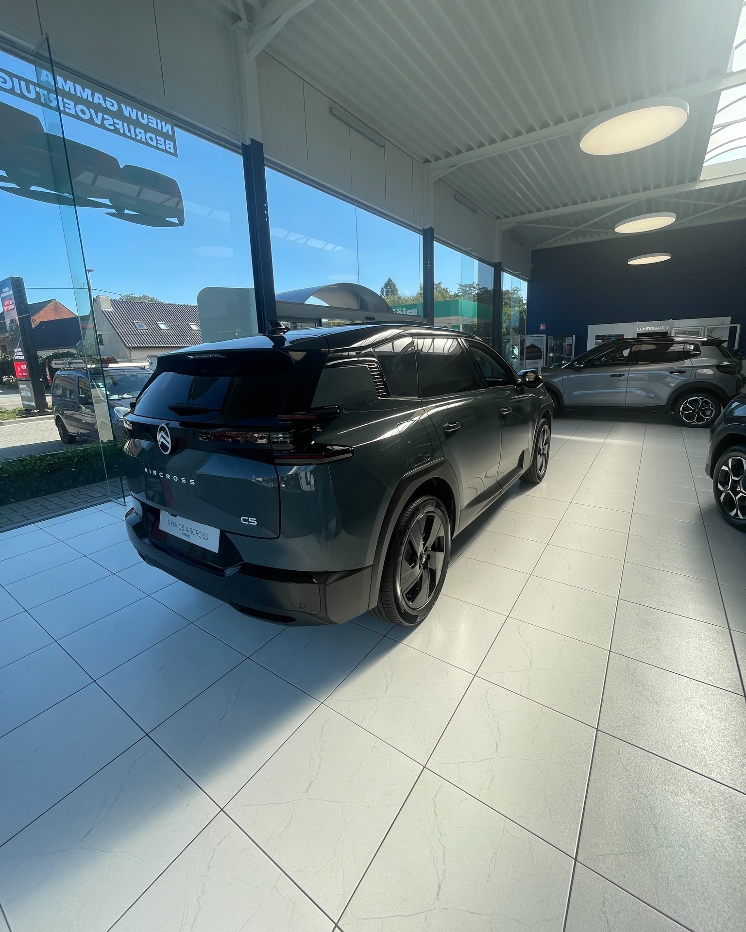 garage-felix-garage-felix-added-a-new-photo