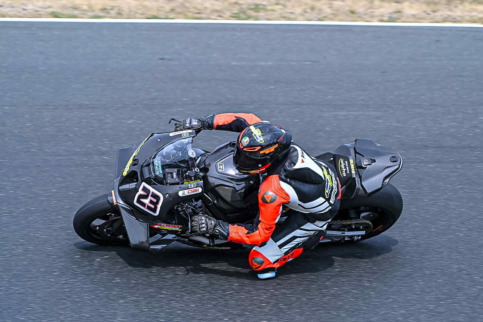 Sunday's EBC Brakes Superbike race two saw Mathew Scholtz Racing's