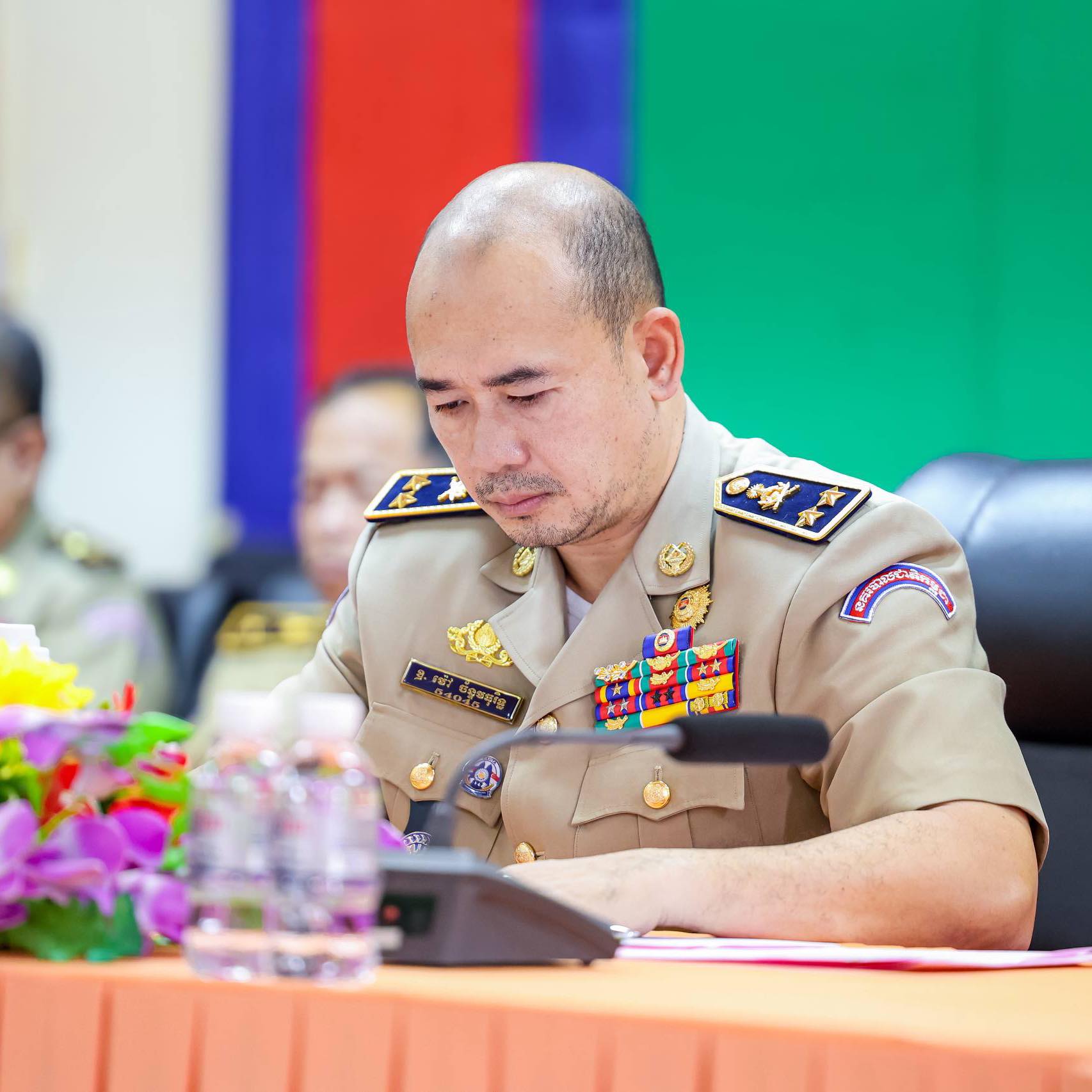 ក្មួយៗមកពីក... - ឧ.ទោ ម៉ៅ ចន្ទ័មធុរិទ្ធ ស្នងការនគរបាលខេត្តកំពត | Facebook
