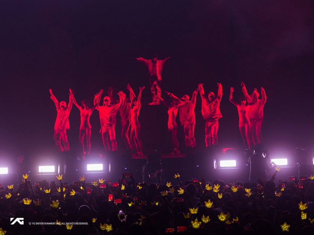 G-DRAGON - [G-DRAGON 2017 WORLD TOUR <ACT III, M.O.T.T.E> IN