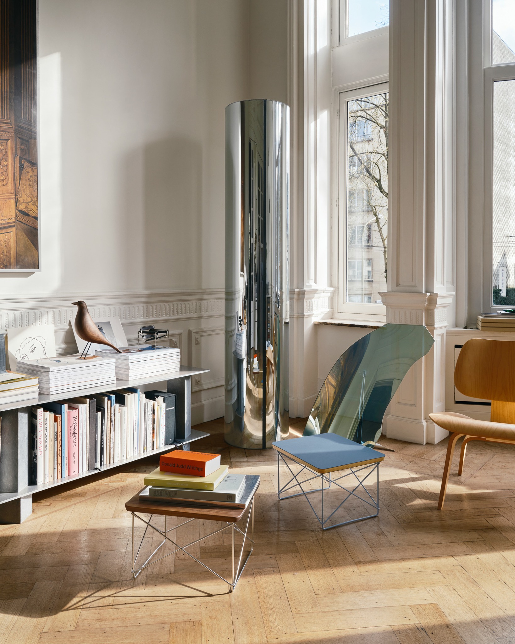 Case Study® Furniture Aiko X Base Table These lightweight