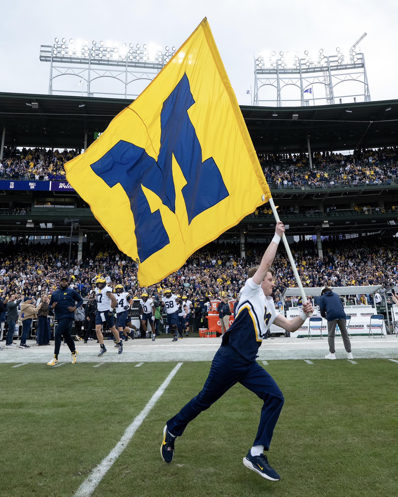 University - It’s GAME DAY for Michigan Football! | Facebook