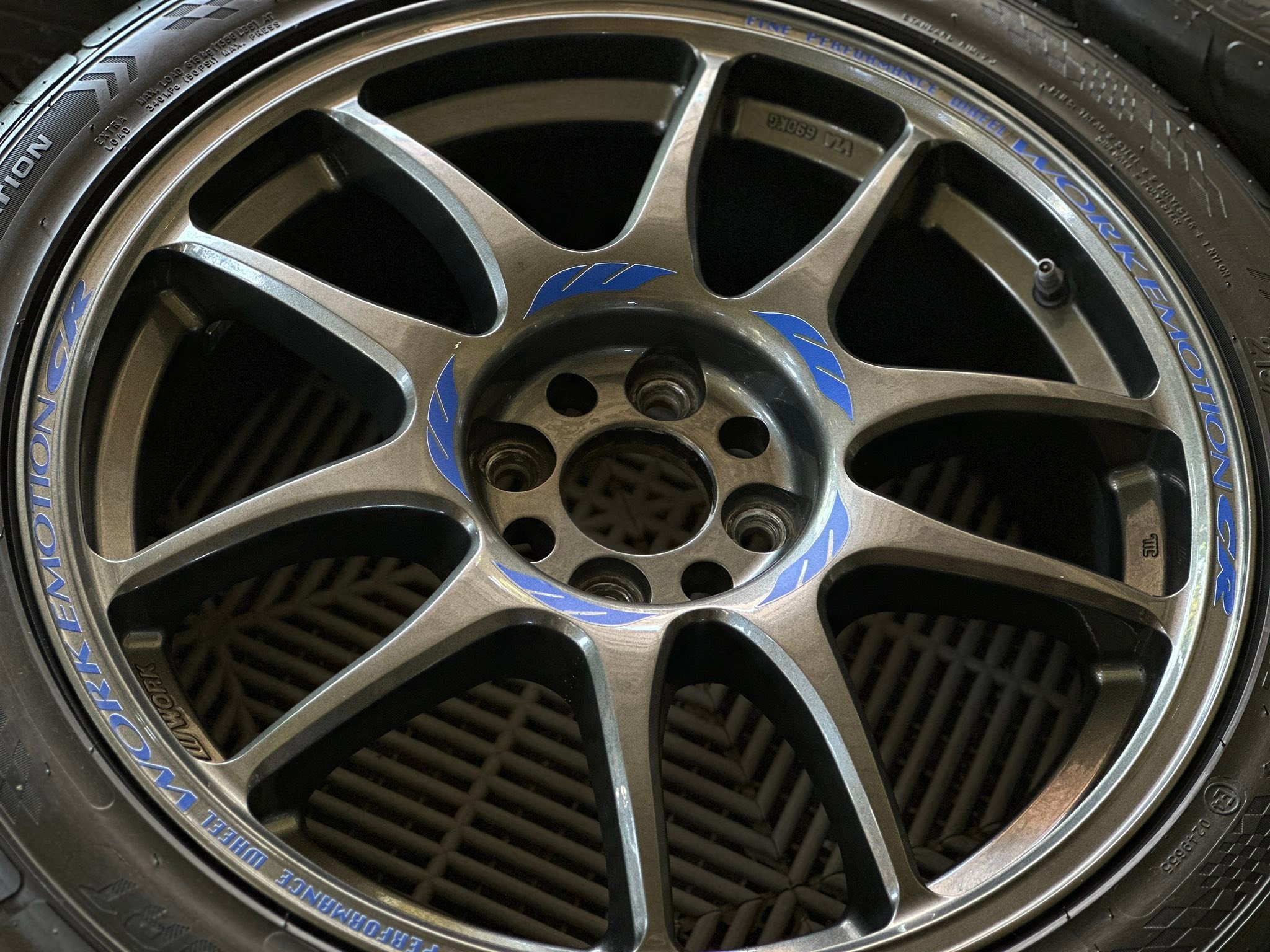 WORK Emotion CR Kai Made in Japan🇯🇵 Size/width• 17x7 Hole• 4H