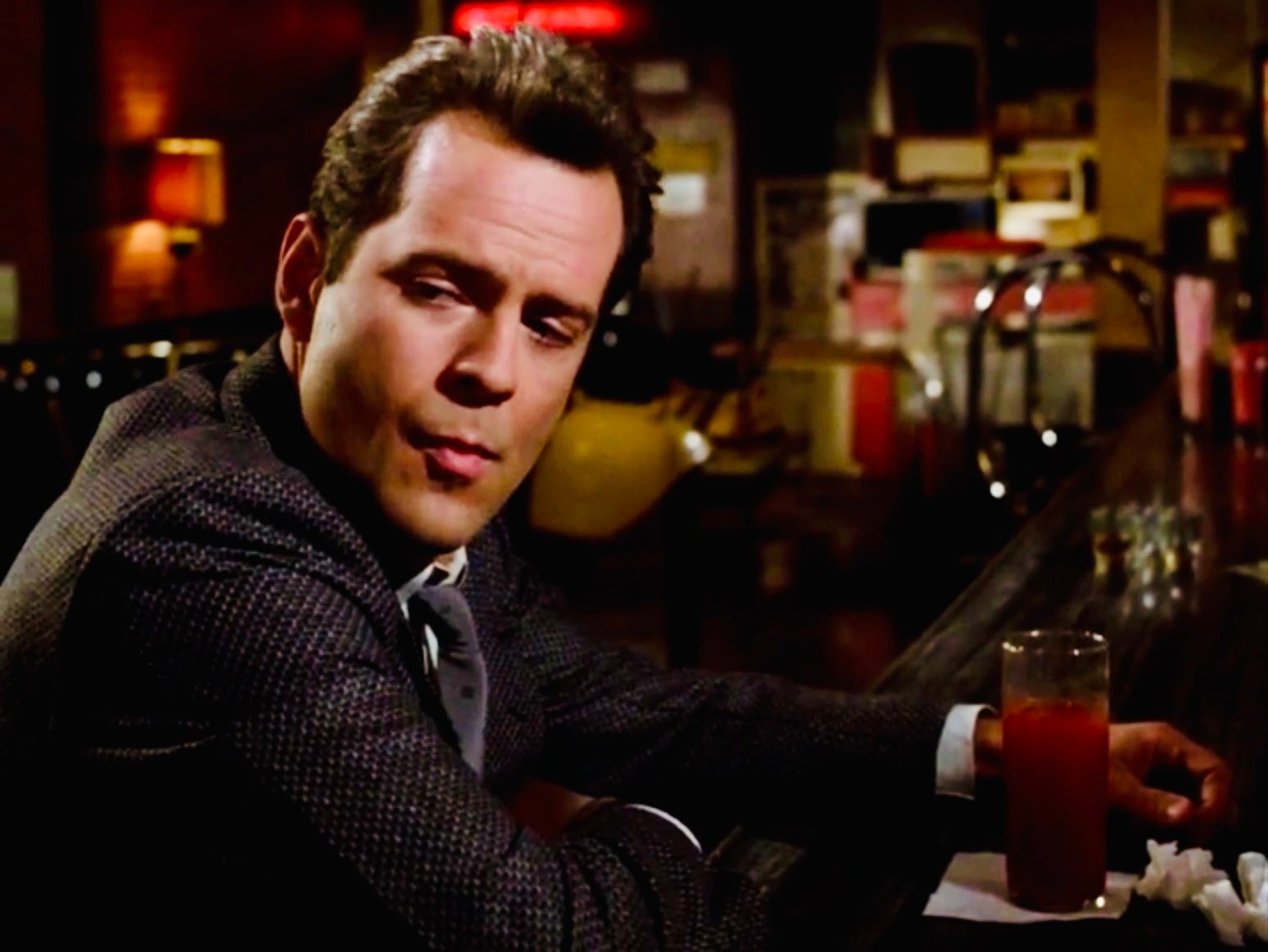 David Addison is a big fan of... - The Moonlighting Book | Facebook