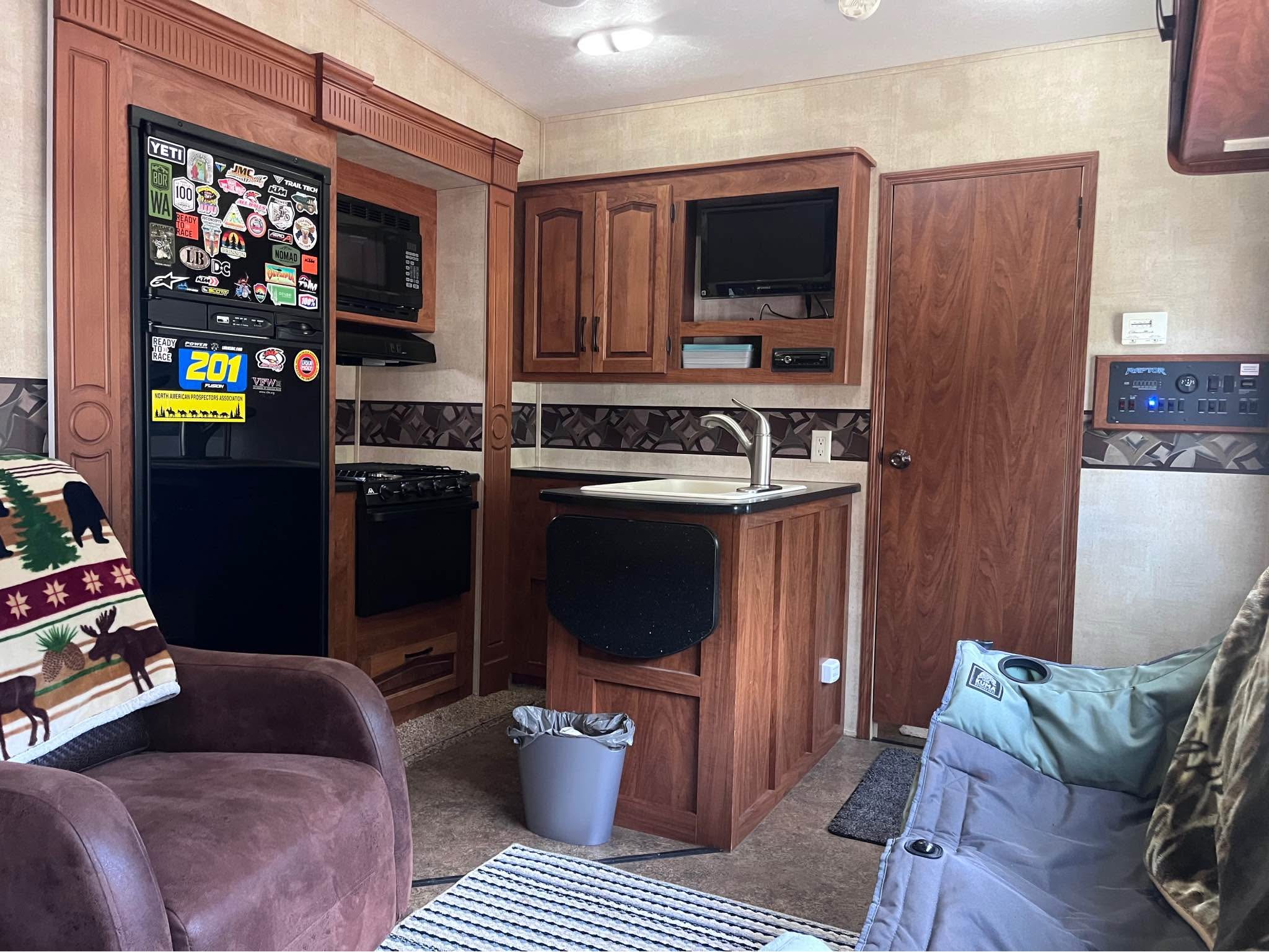 2012 Keystone Raptor 26 FSToy Hauler- Trailer- Camper - RVs & Campers ...