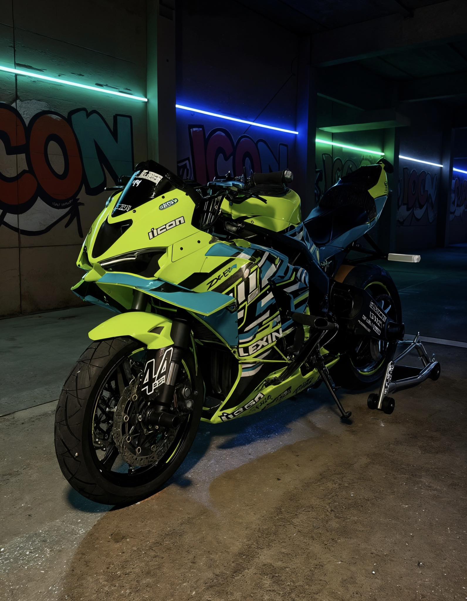 The zx6r stunt bike #zx6r #ninja #stuntbike