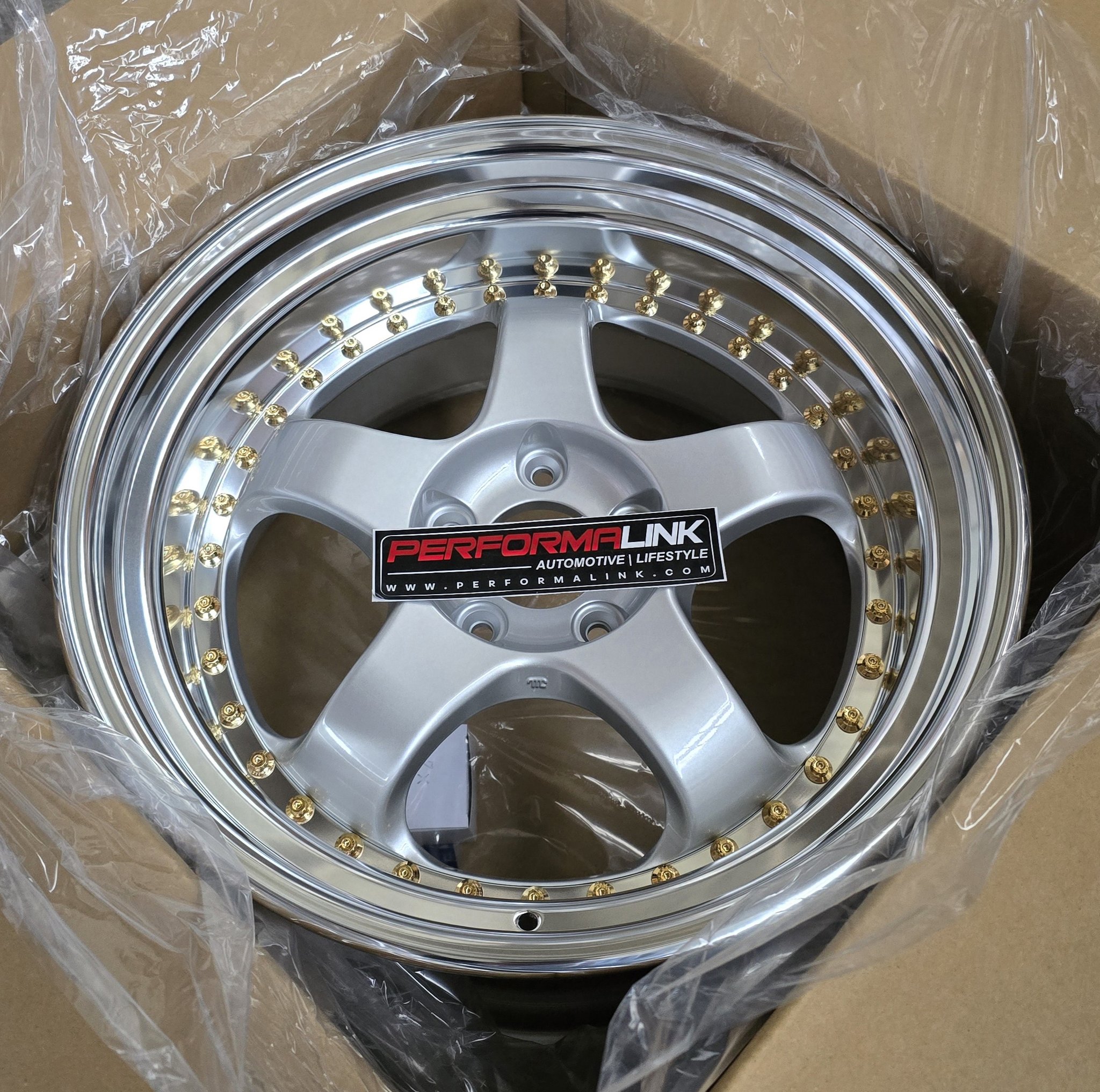 ACUSTOMERWHEELSORDER WORK Meister S1 3P Specs: 18x10 +18 Disk: O 
