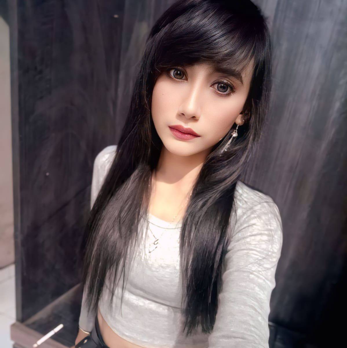 Avrilly R Anggara