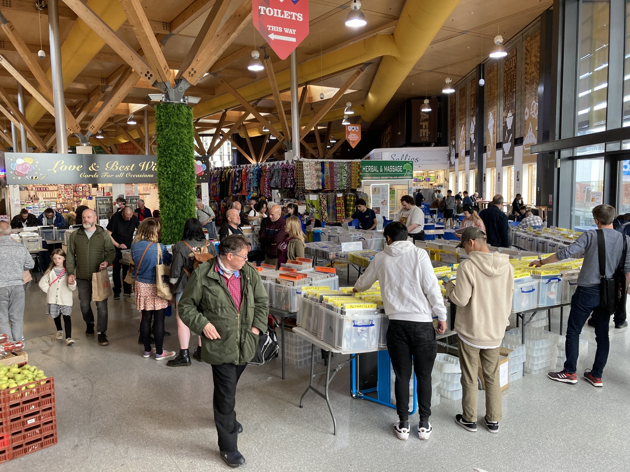 aa-record-fairs-the-sheffield-moor-market-record-fair-facebook