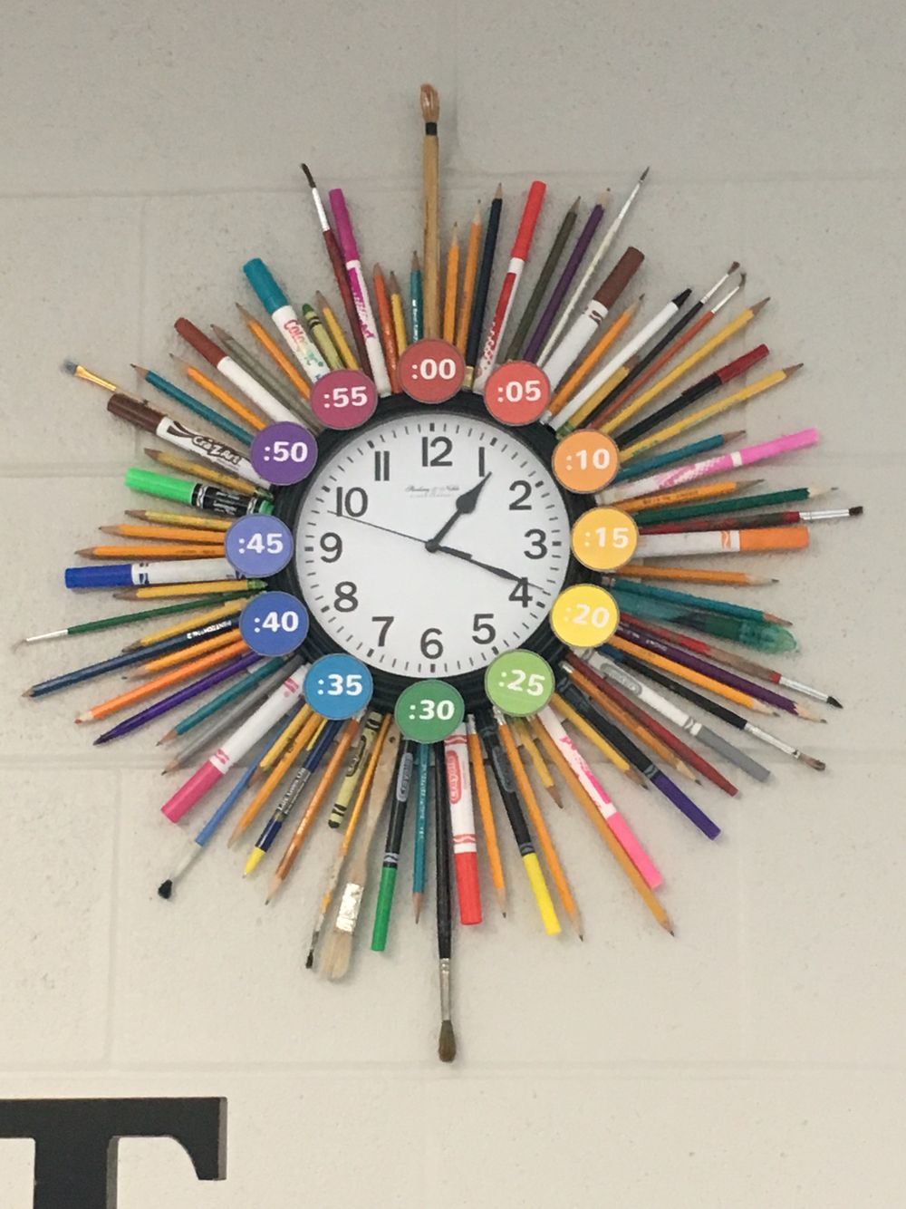 Art - Creative Clock Title: DIY Art Supplies Clock: Simple tutorial for ...