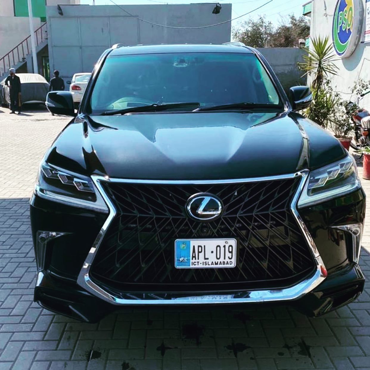 Lexus LX 570 Available for rent... - Islamabad Rent a Car PWD | Facebook