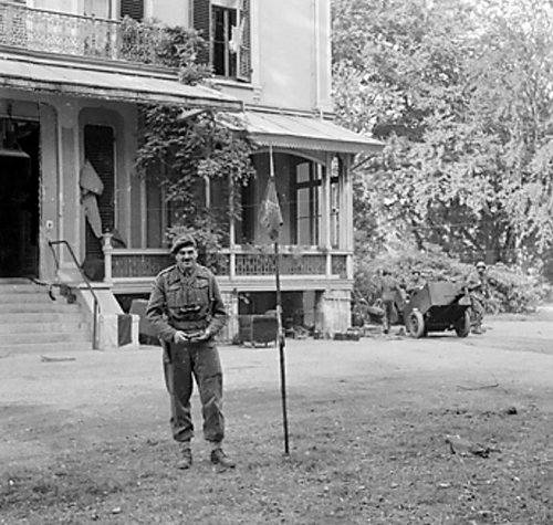 Voices of WW2 (@VoicesofWW2): Major General Robert E. Urquhart of