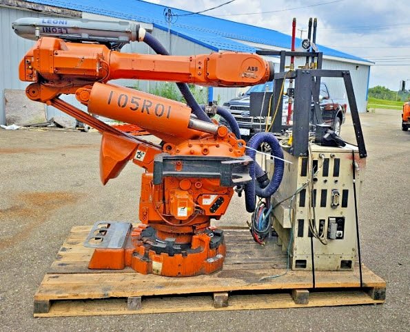 ABB 6400R, Welding Robot, Leoni, Welder, S4C Control, Teach Pendant ...