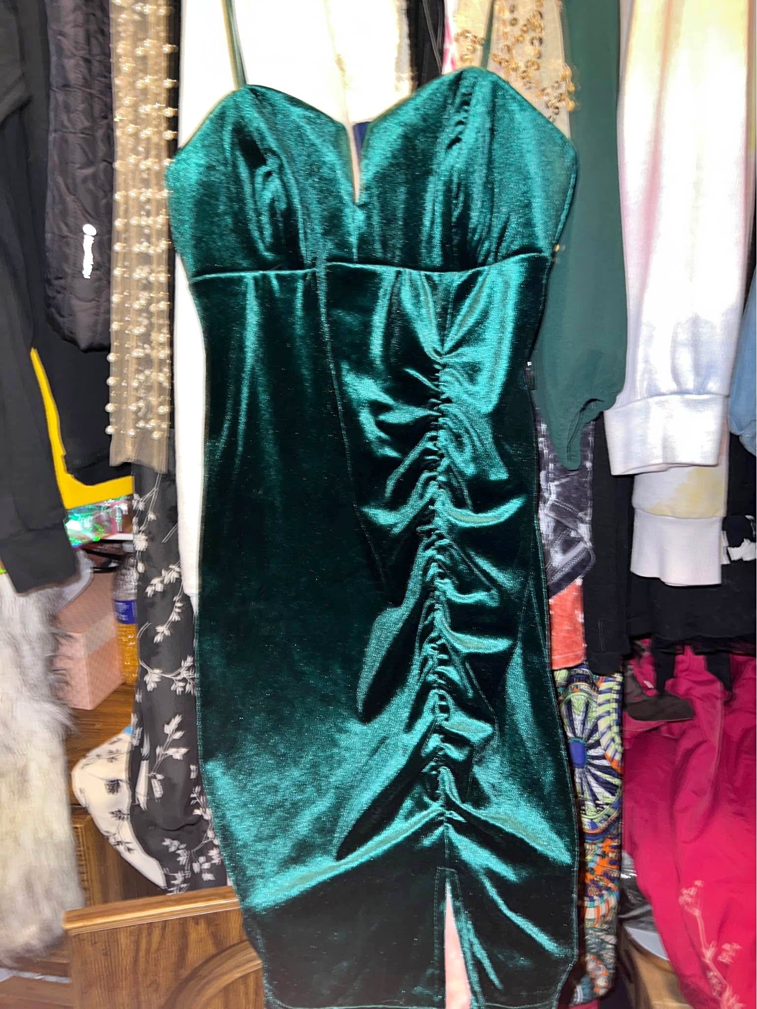 oh polly gold embellished dress Alyssia Maxi in Size:4-US 